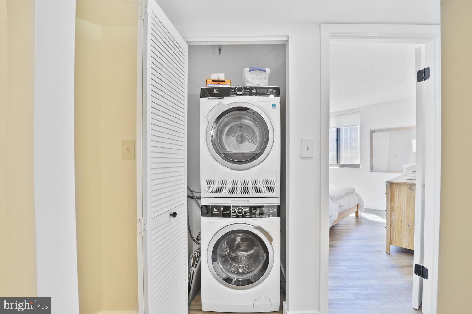 EASTVIEW AT BALLSTON METRO - Residential