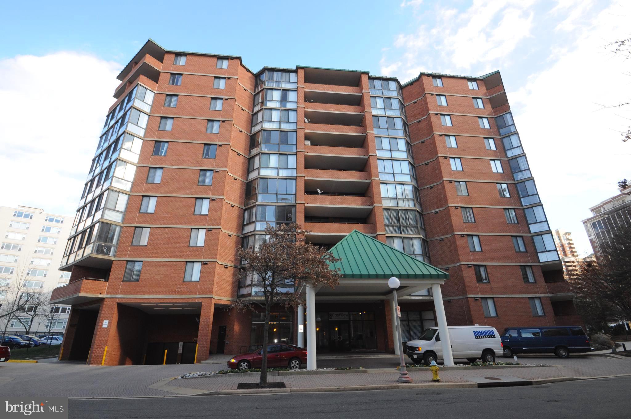 EASTVIEW AT BALLSTON METRO - Residential