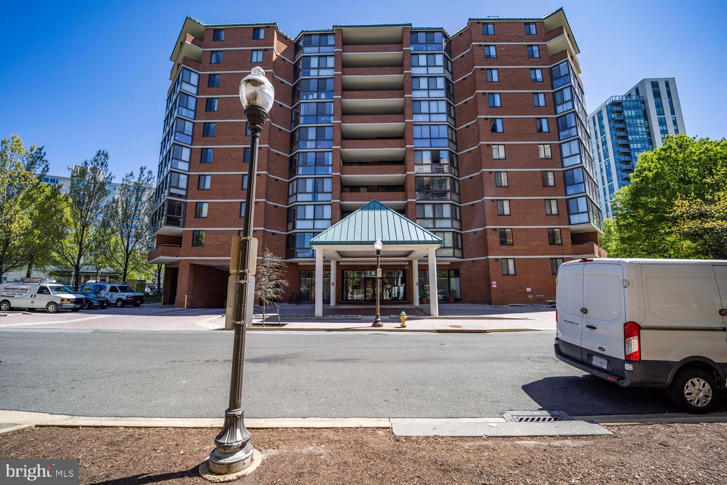 EASTVIEW AT BALLSTON METRO - Residential