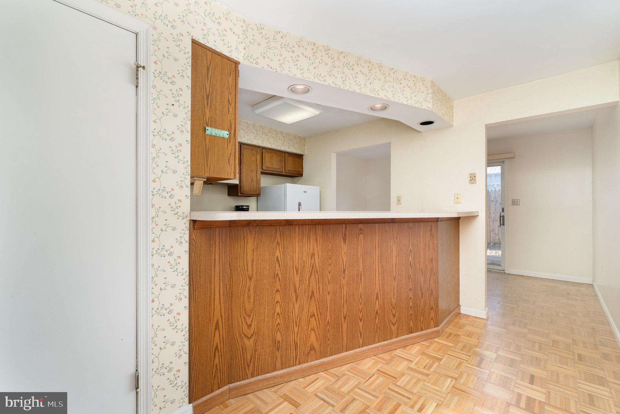 DUKE STREET COMMONS - Residential