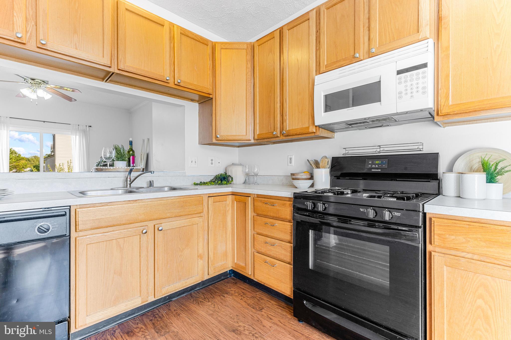 HICKORY OVERLOOK - Residential