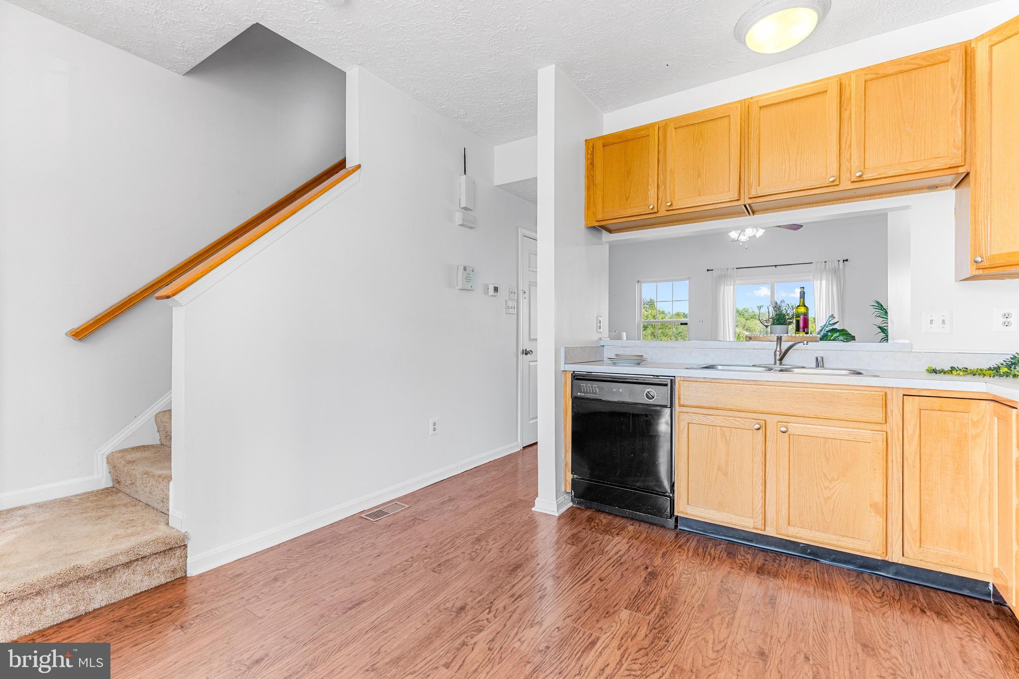 HICKORY OVERLOOK - Residential