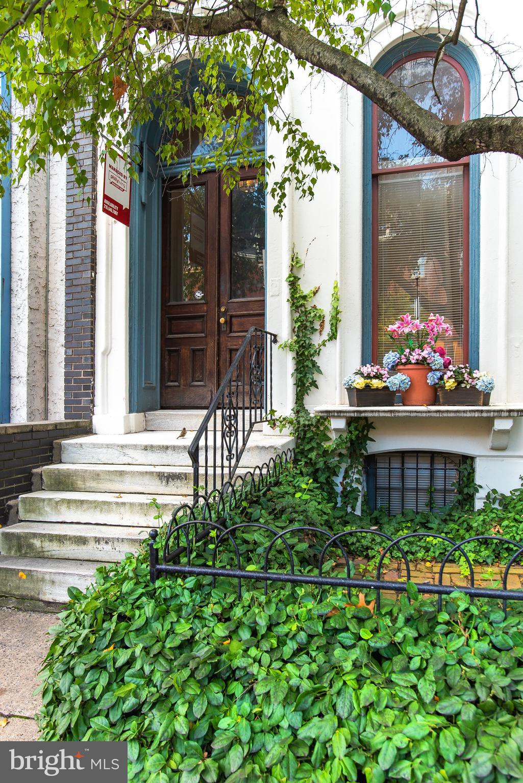 FAIRMOUNT - Residential Income