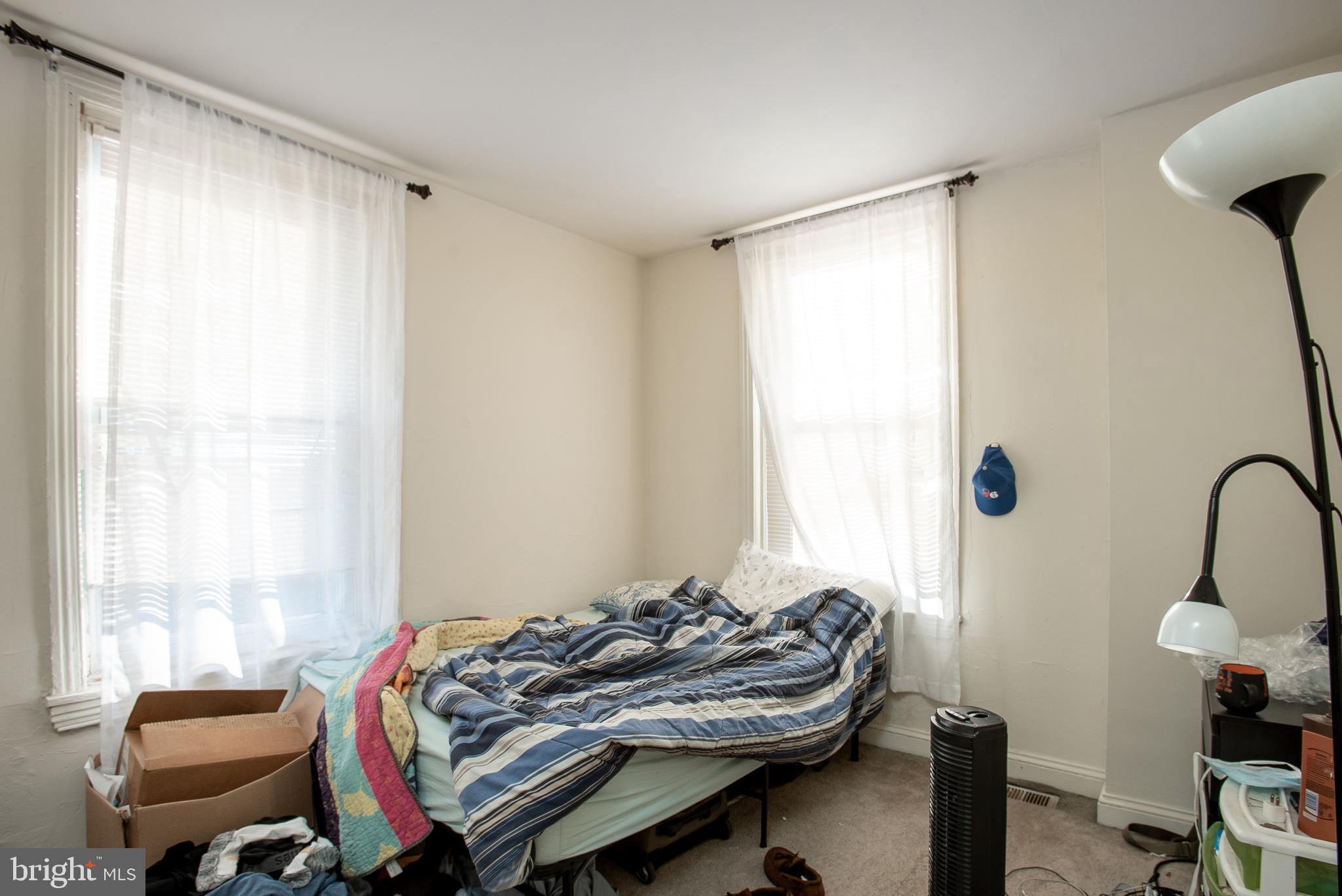 FAIRMOUNT - Residential Income