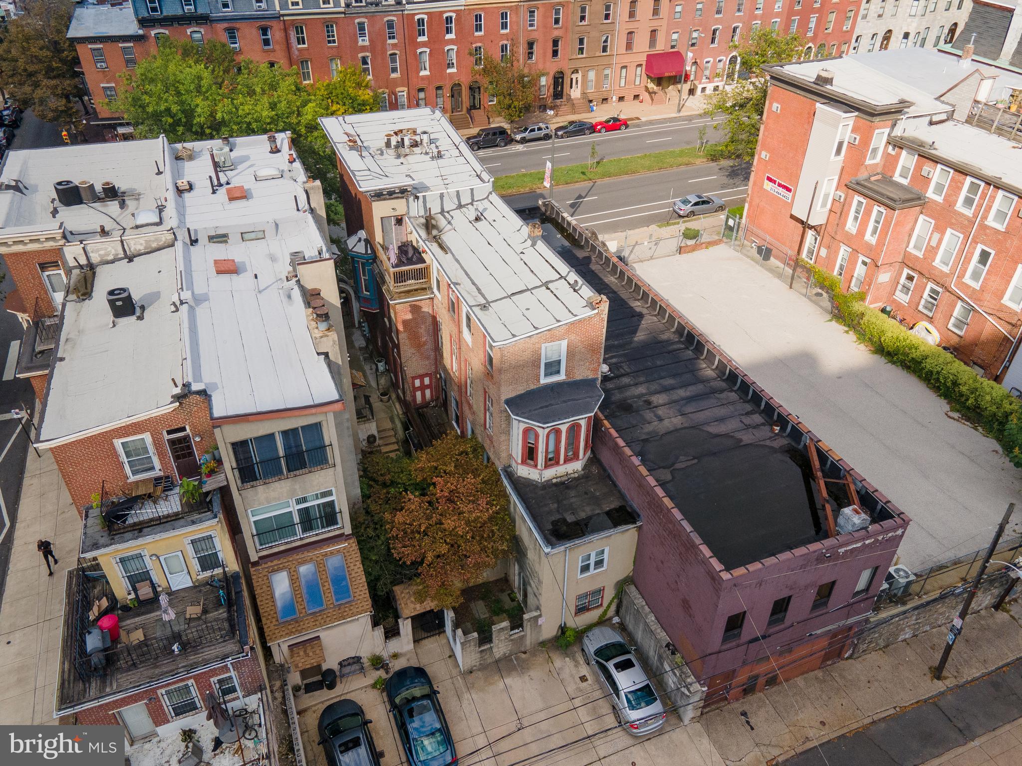 FAIRMOUNT - Residential Income