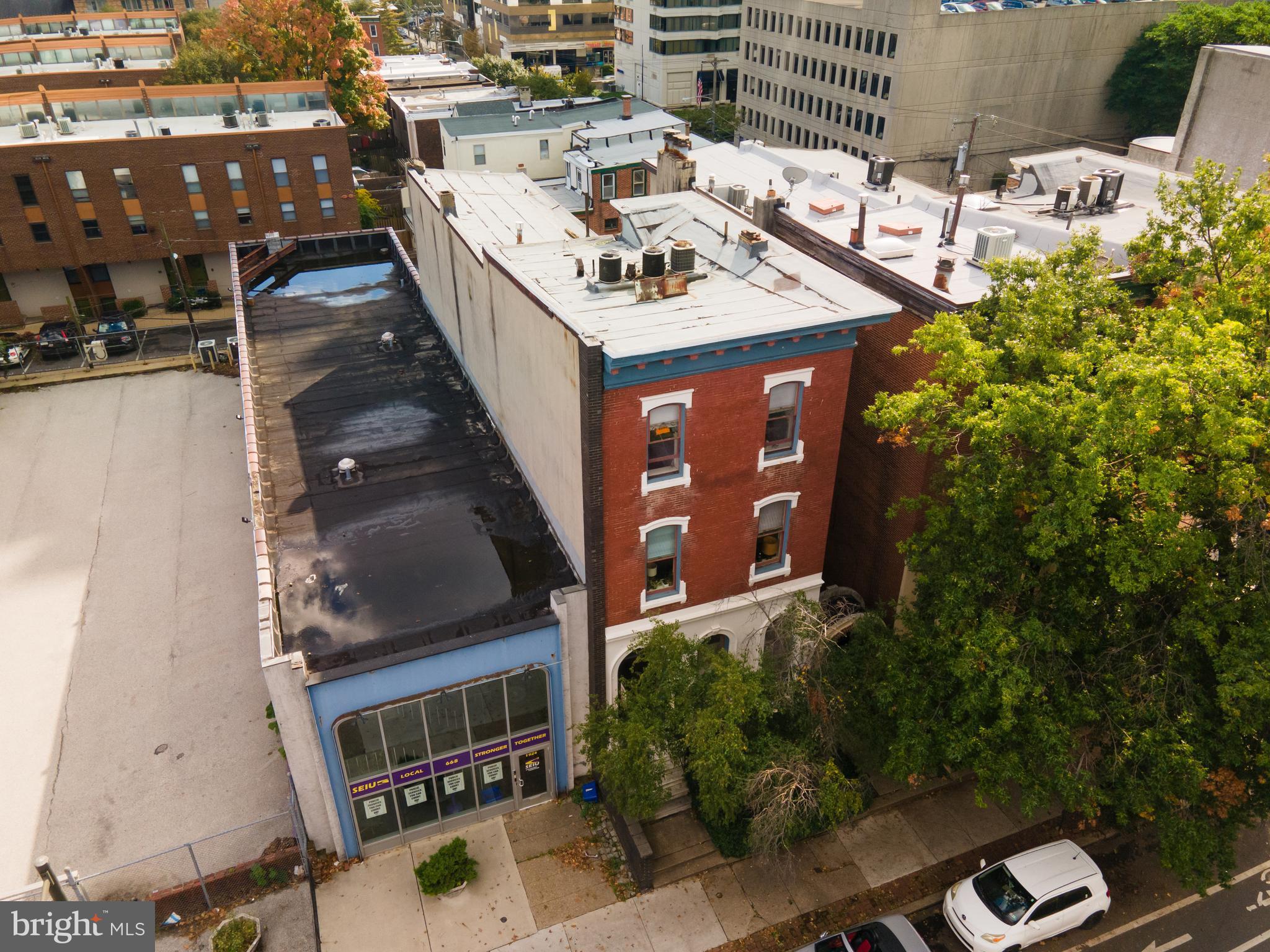 FAIRMOUNT - Residential Income