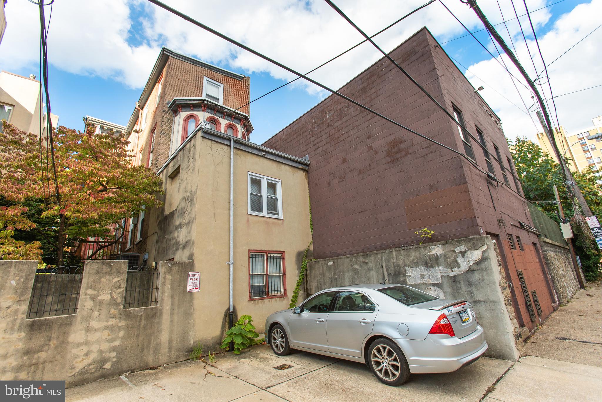 FAIRMOUNT - Residential Income