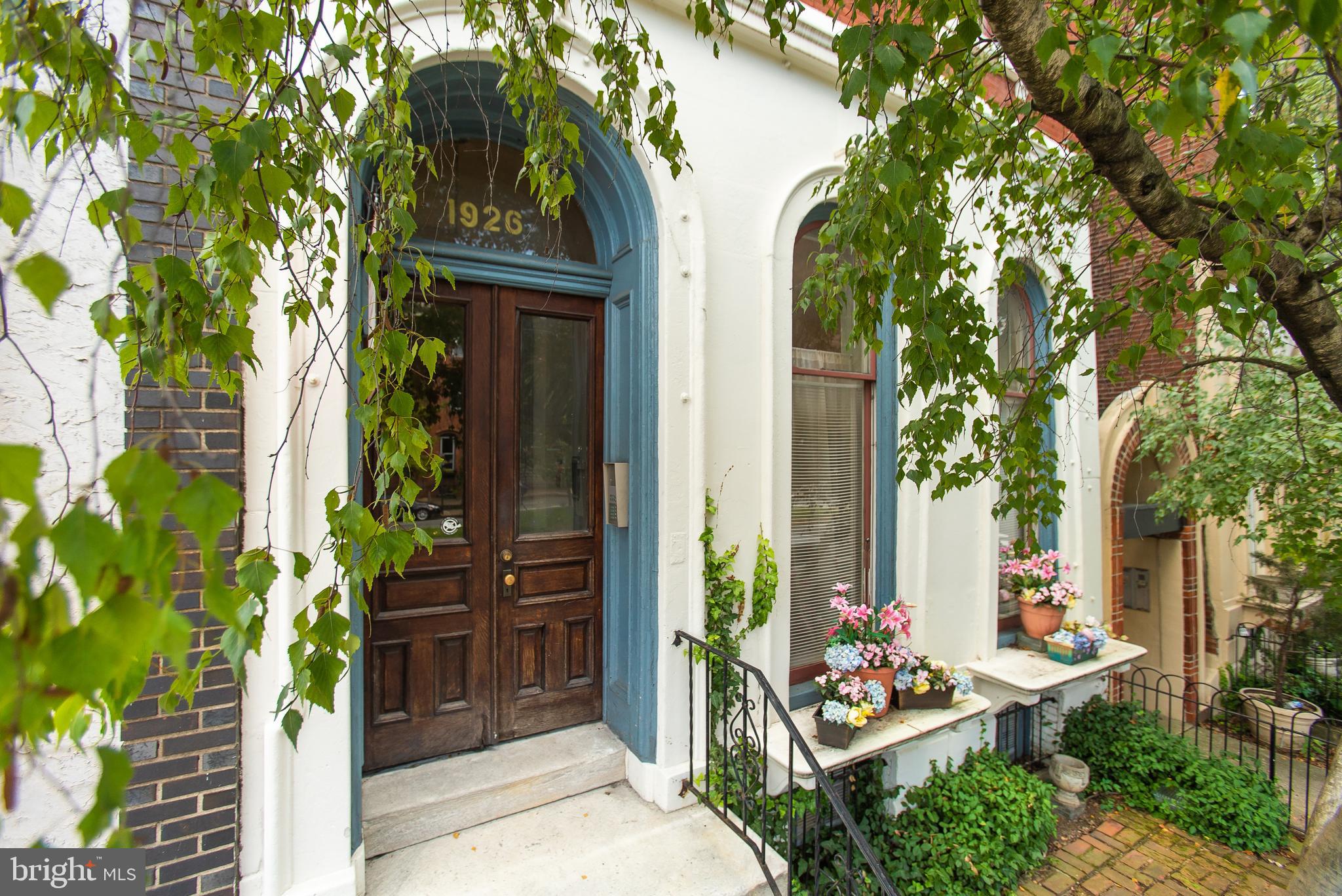 FAIRMOUNT - Residential Income
