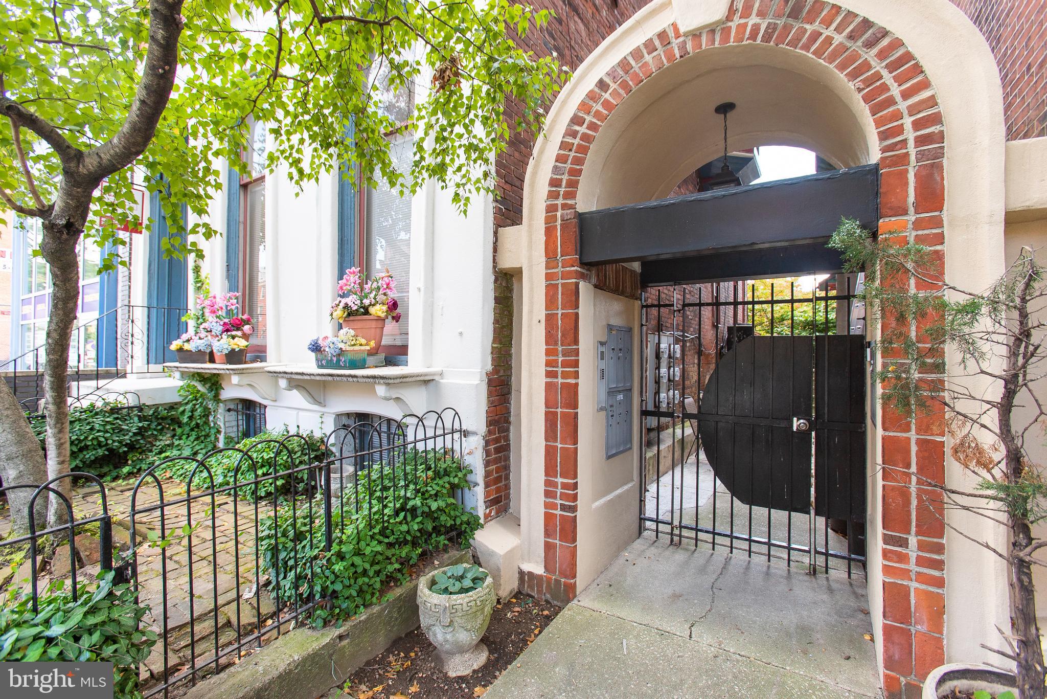 FAIRMOUNT - Residential Income