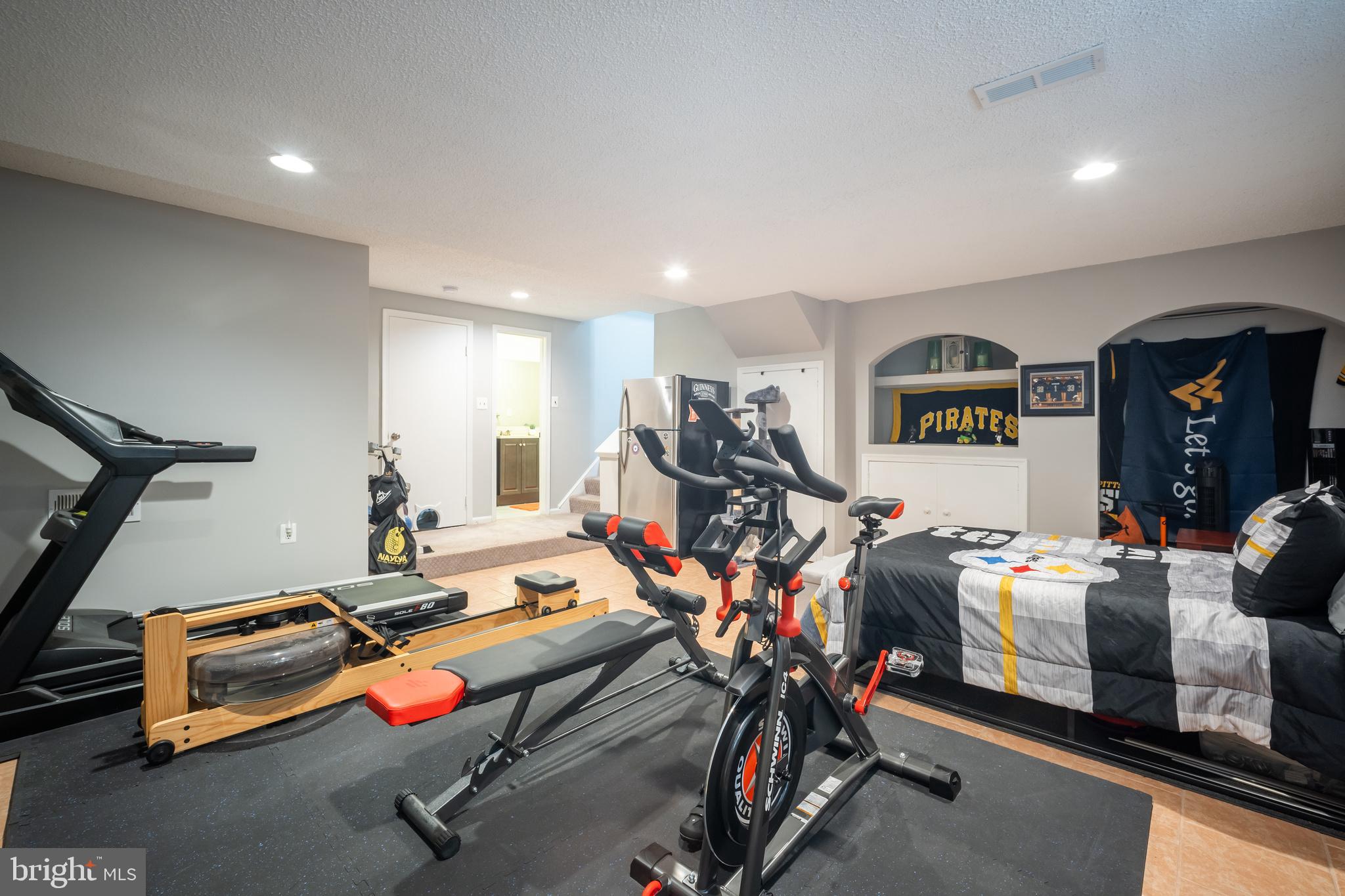 BETHELEN WOODS - Residential