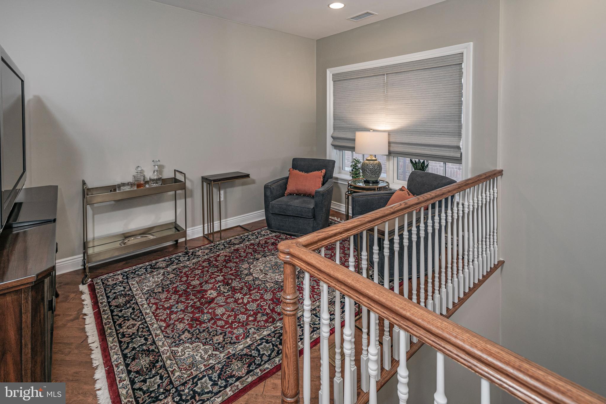 PALMER SQUARE - Residential