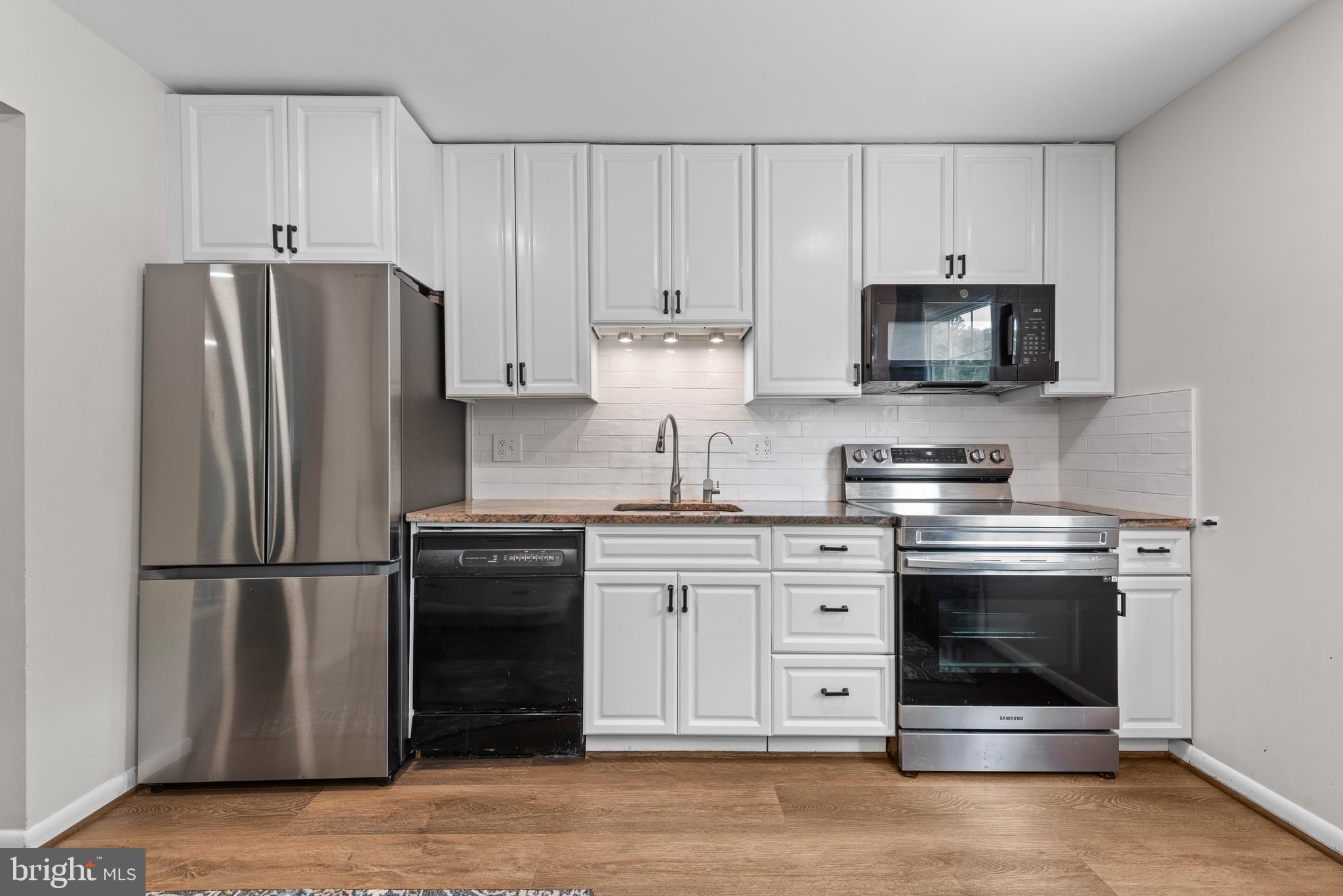 SOMERSET - Residential