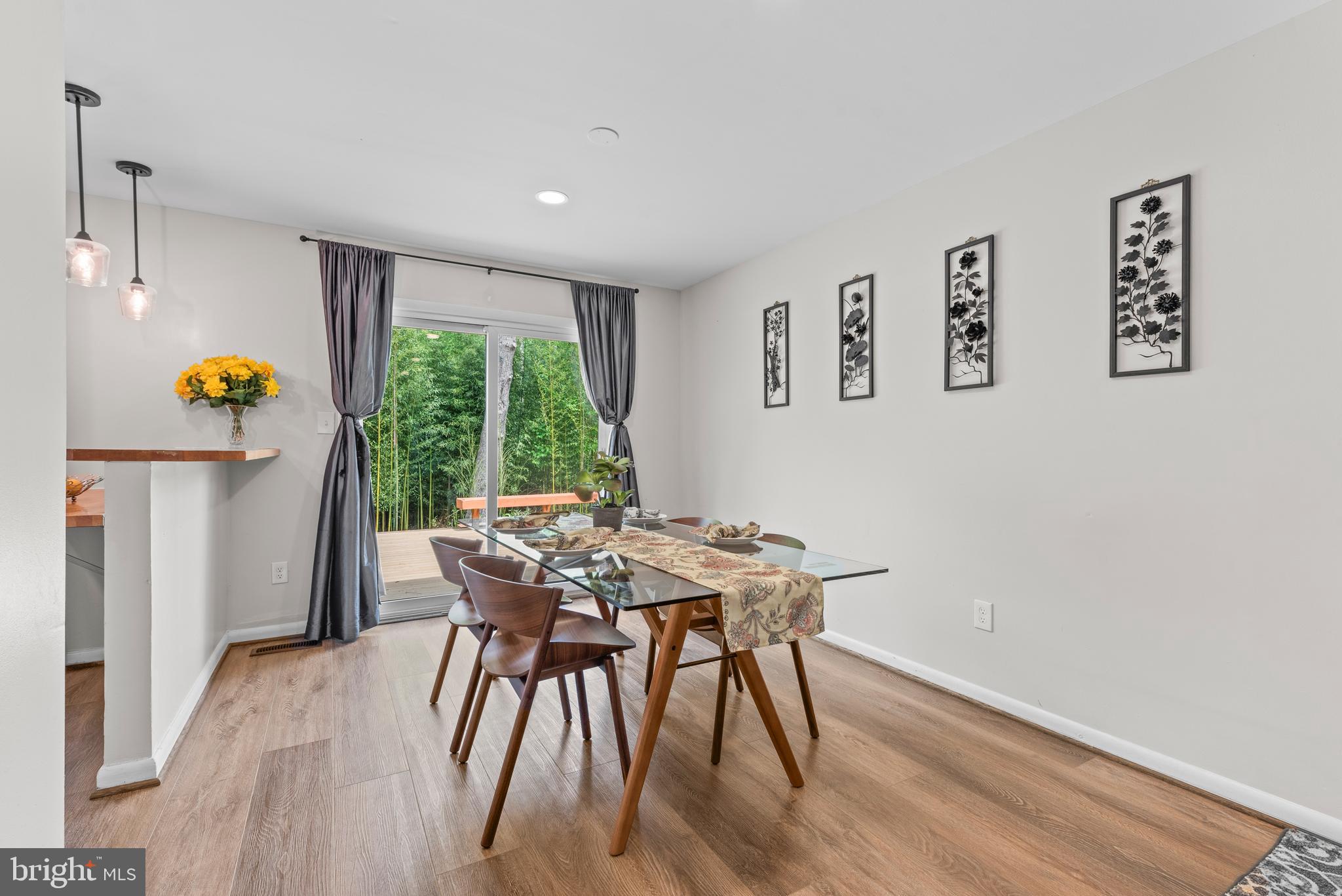 SOMERSET - Residential