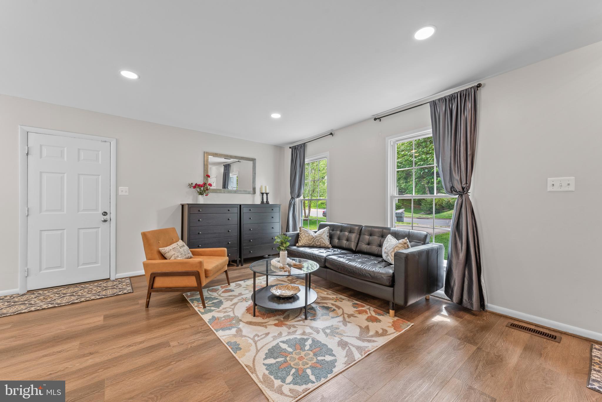 SOMERSET - Residential