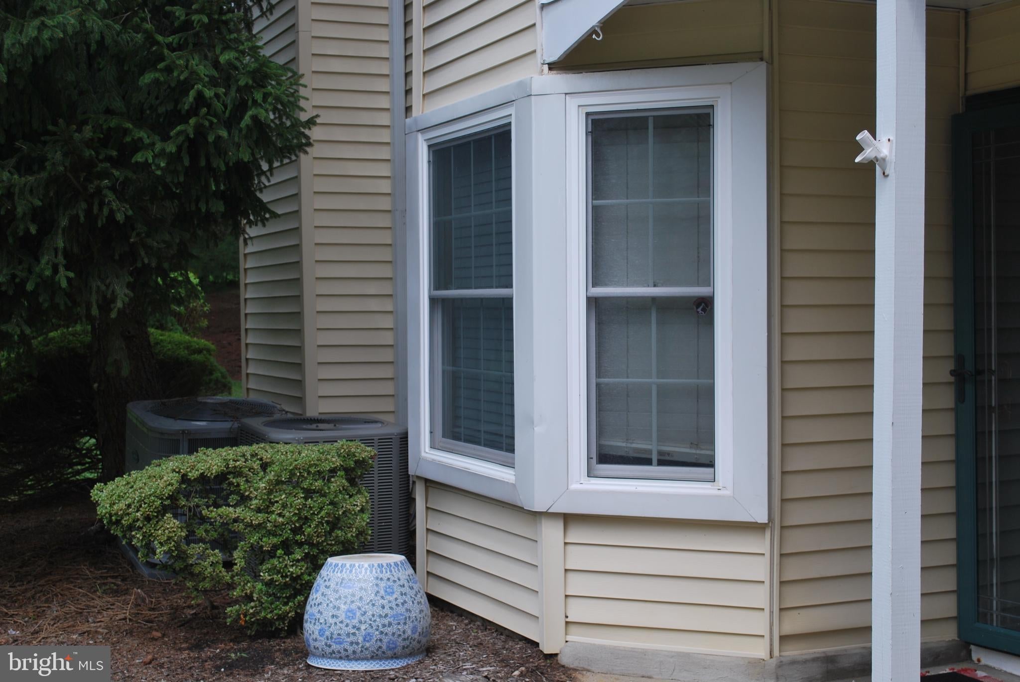 5 POWELL COURT