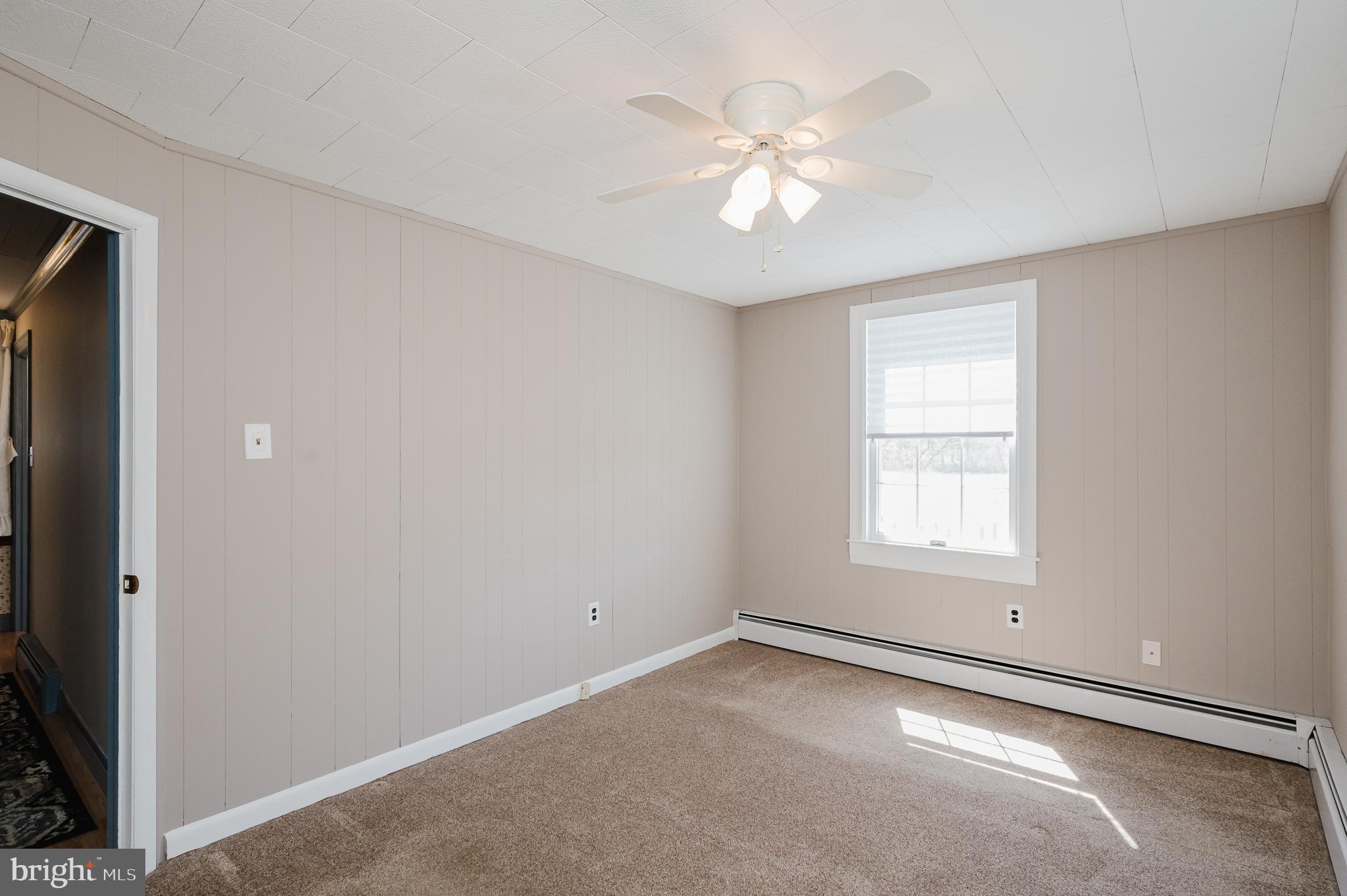 MIDDLE RIVER - Residential