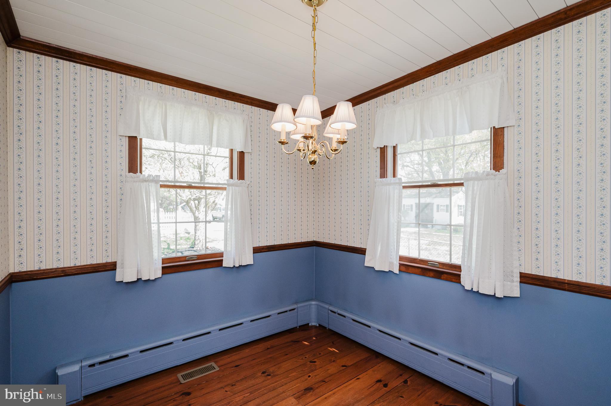 MIDDLE RIVER - Residential