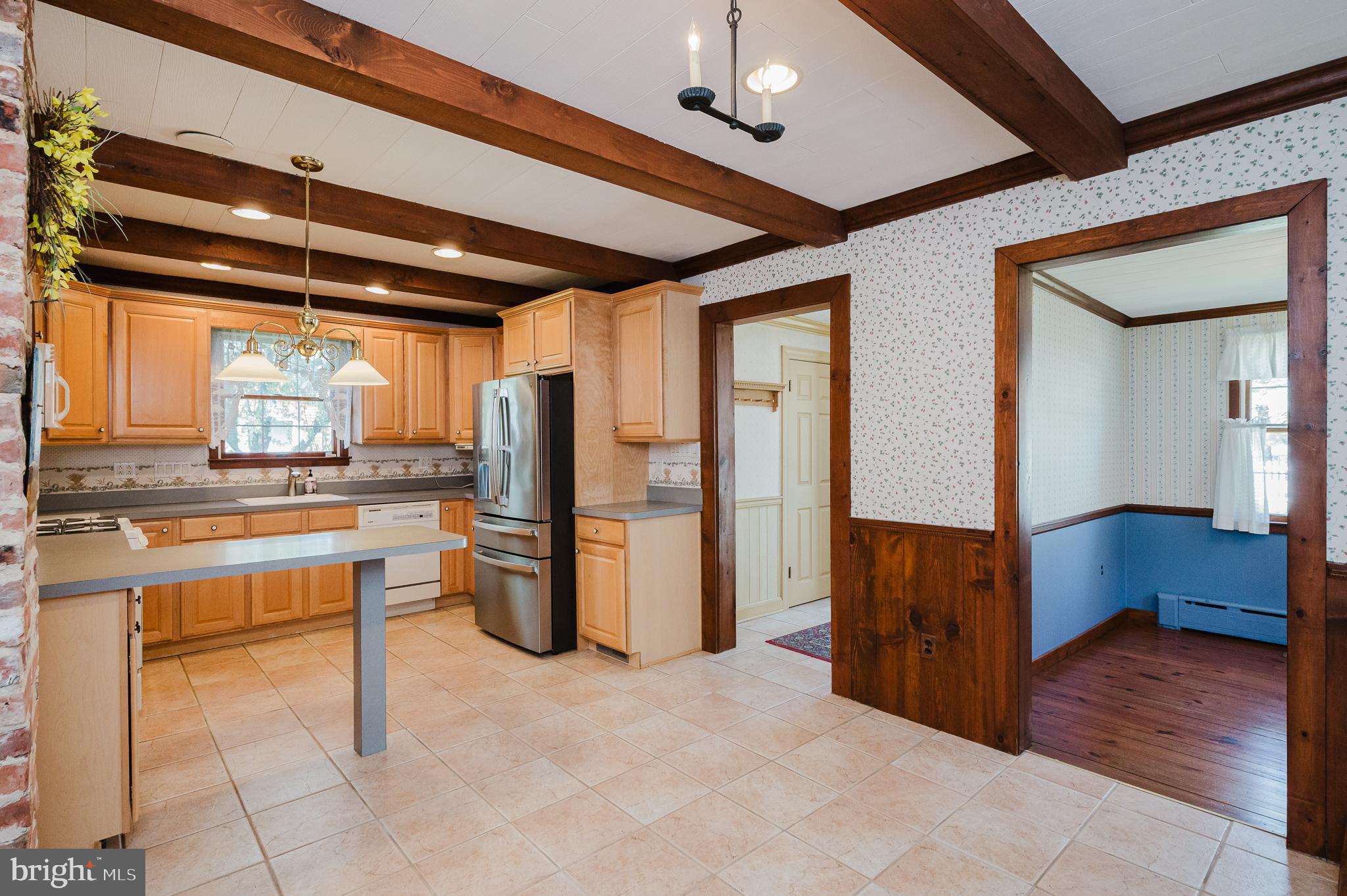 MIDDLE RIVER - Residential