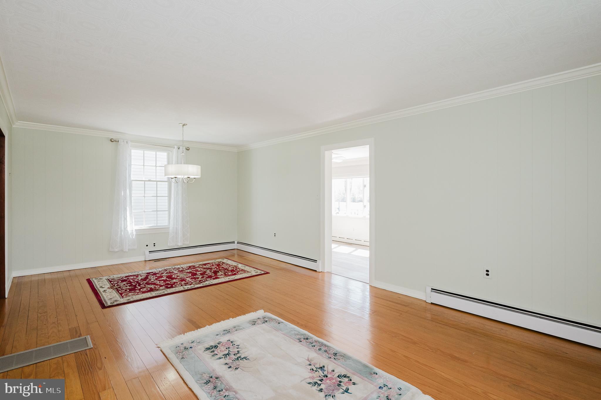 MIDDLE RIVER - Residential