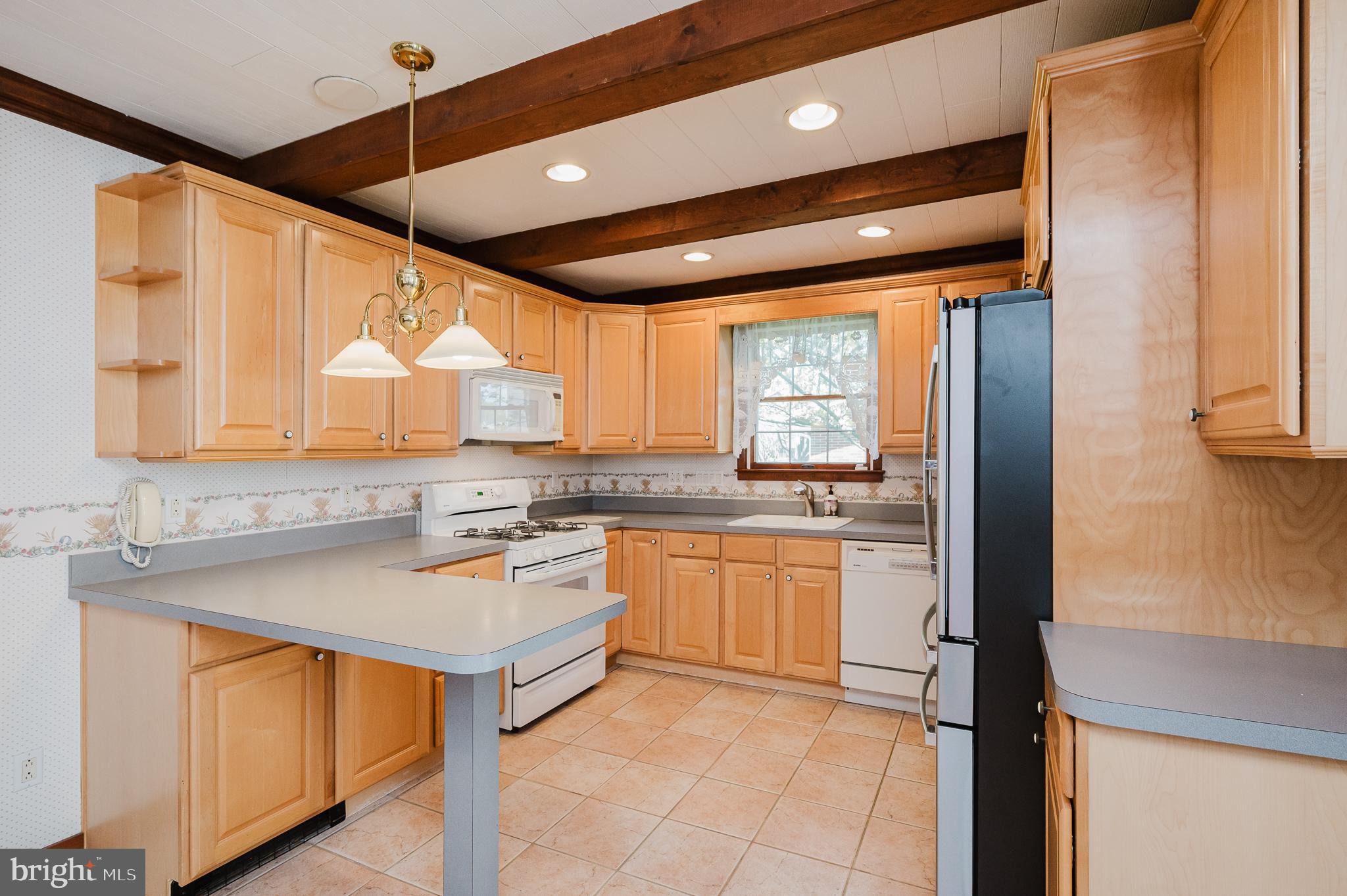 MIDDLE RIVER - Residential