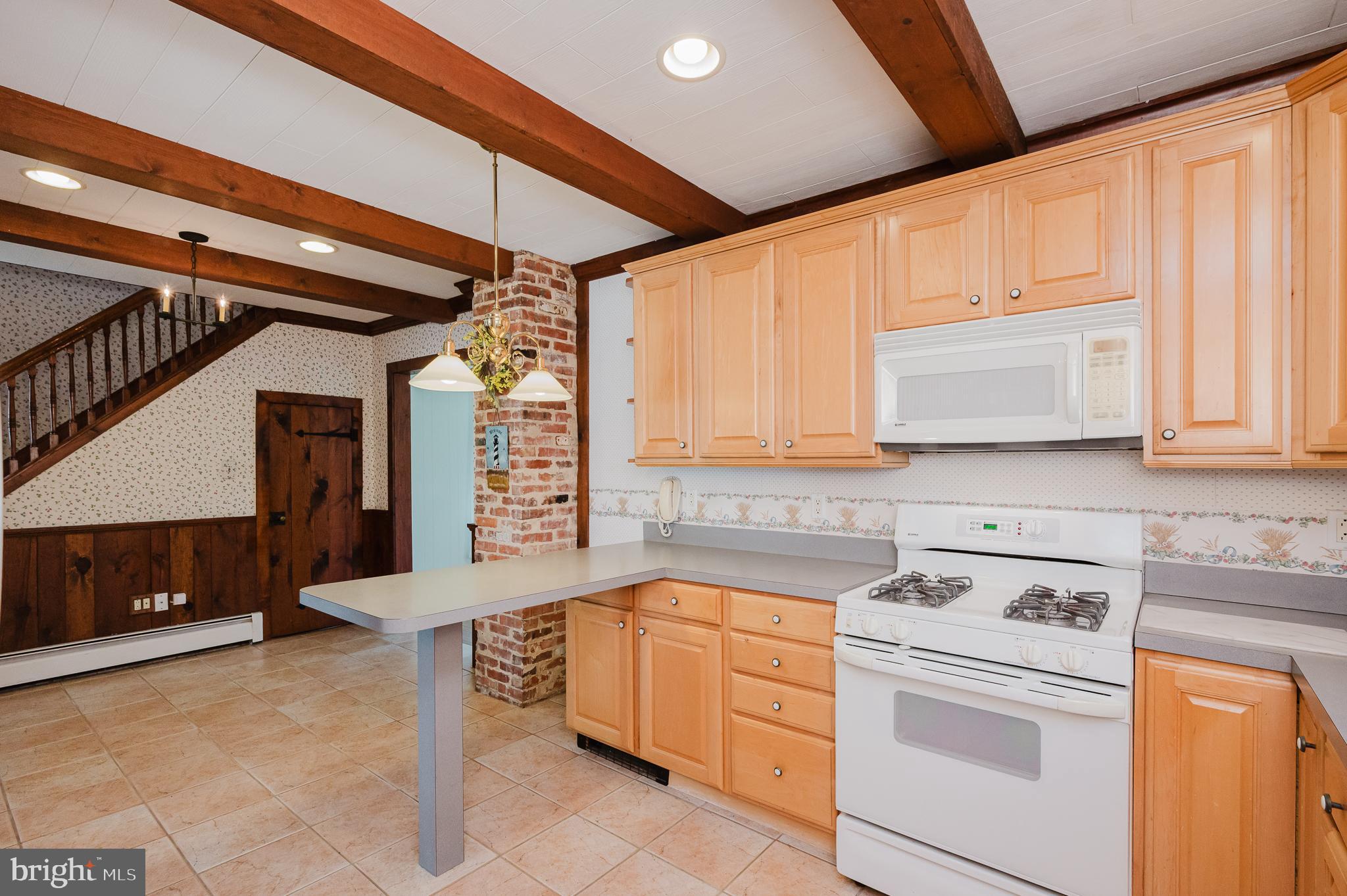 MIDDLE RIVER - Residential