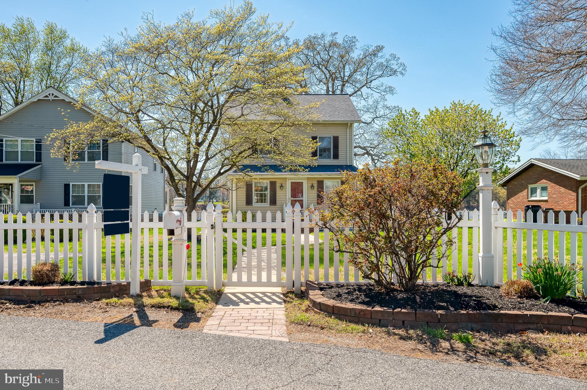 MIDDLE RIVER - Residential