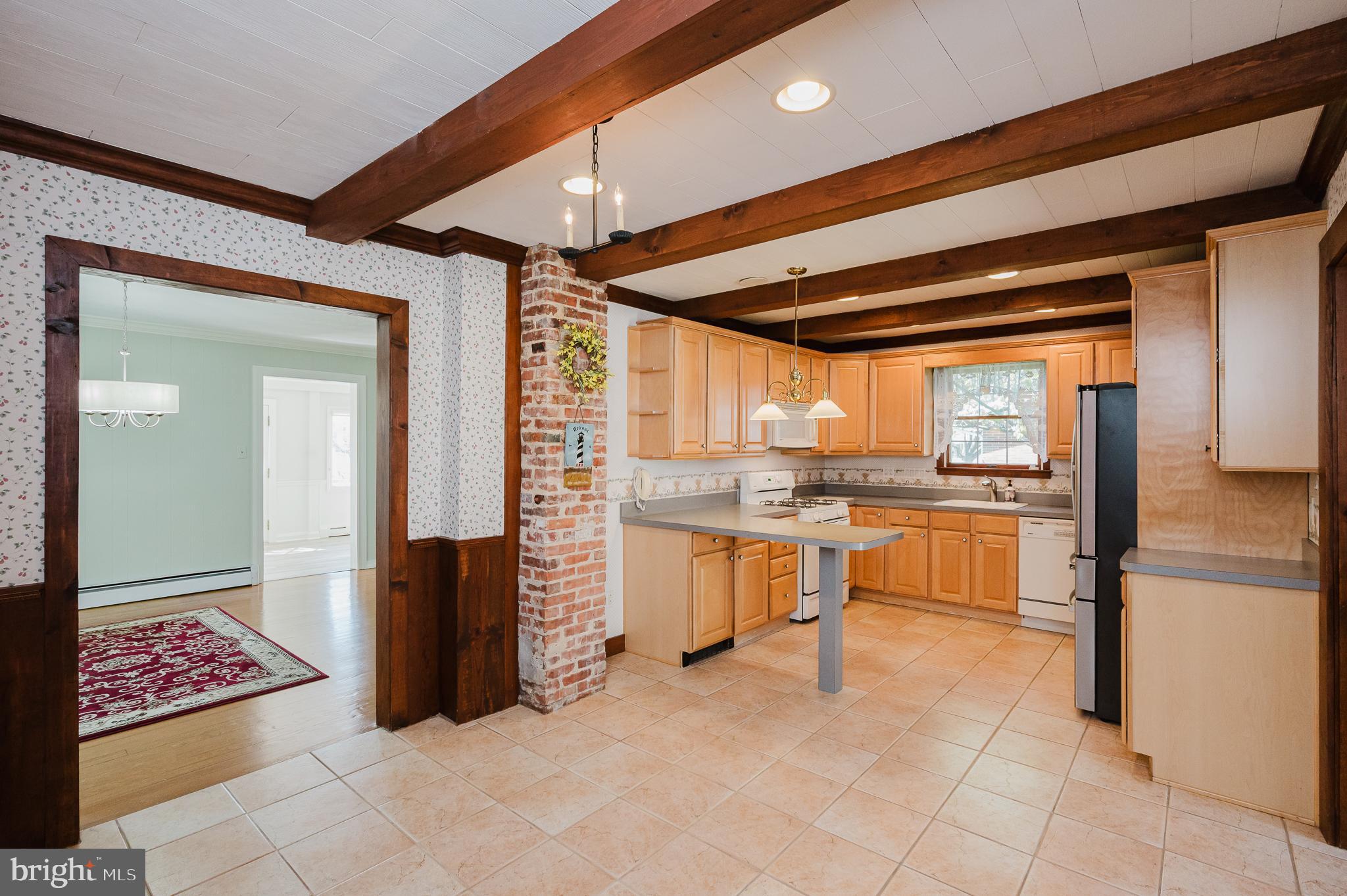 MIDDLE RIVER - Residential