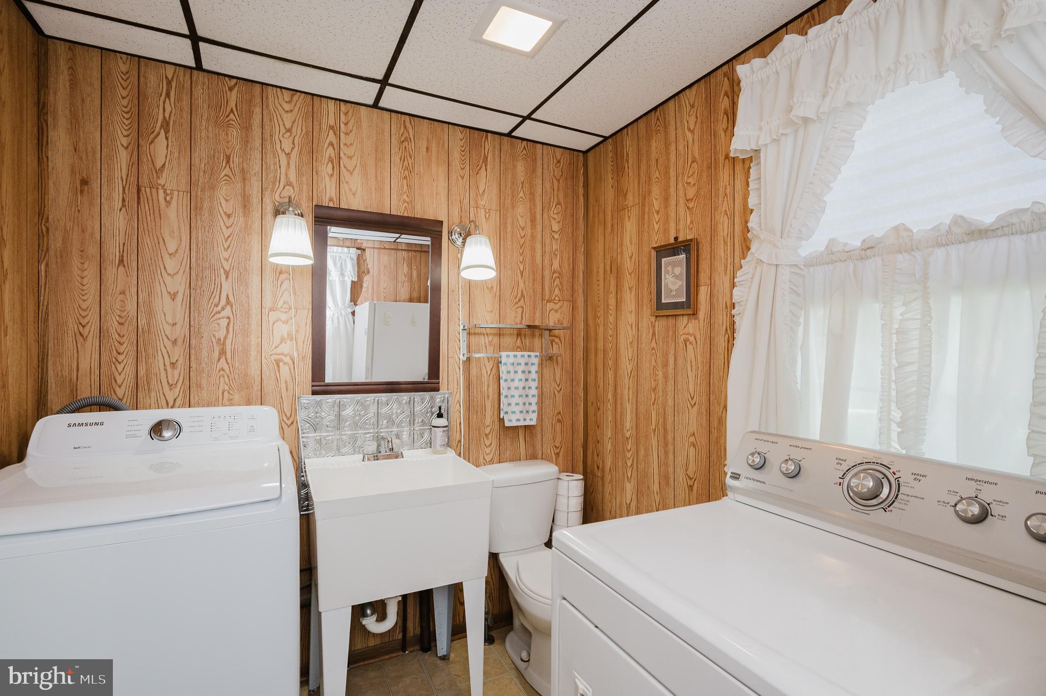 MIDDLE RIVER - Residential