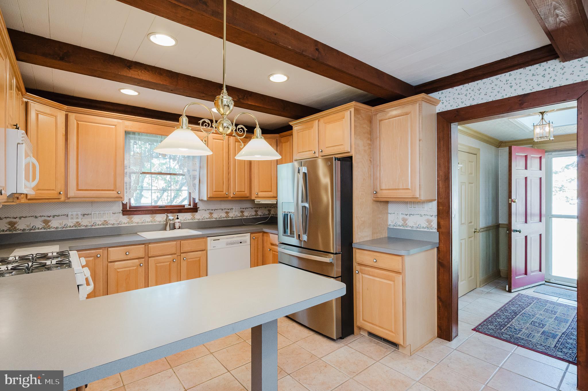 MIDDLE RIVER - Residential