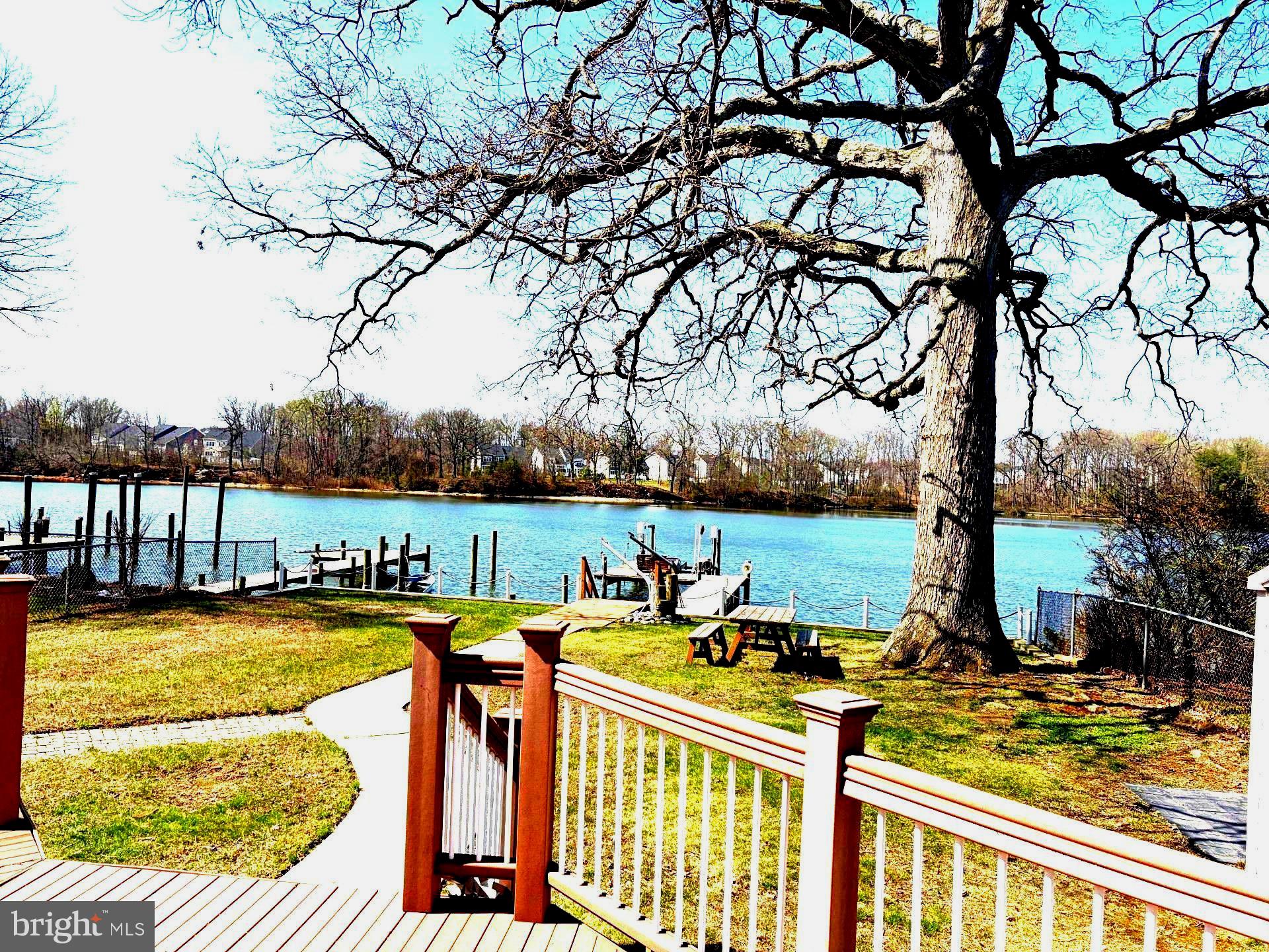 MIDDLE RIVER - Residential