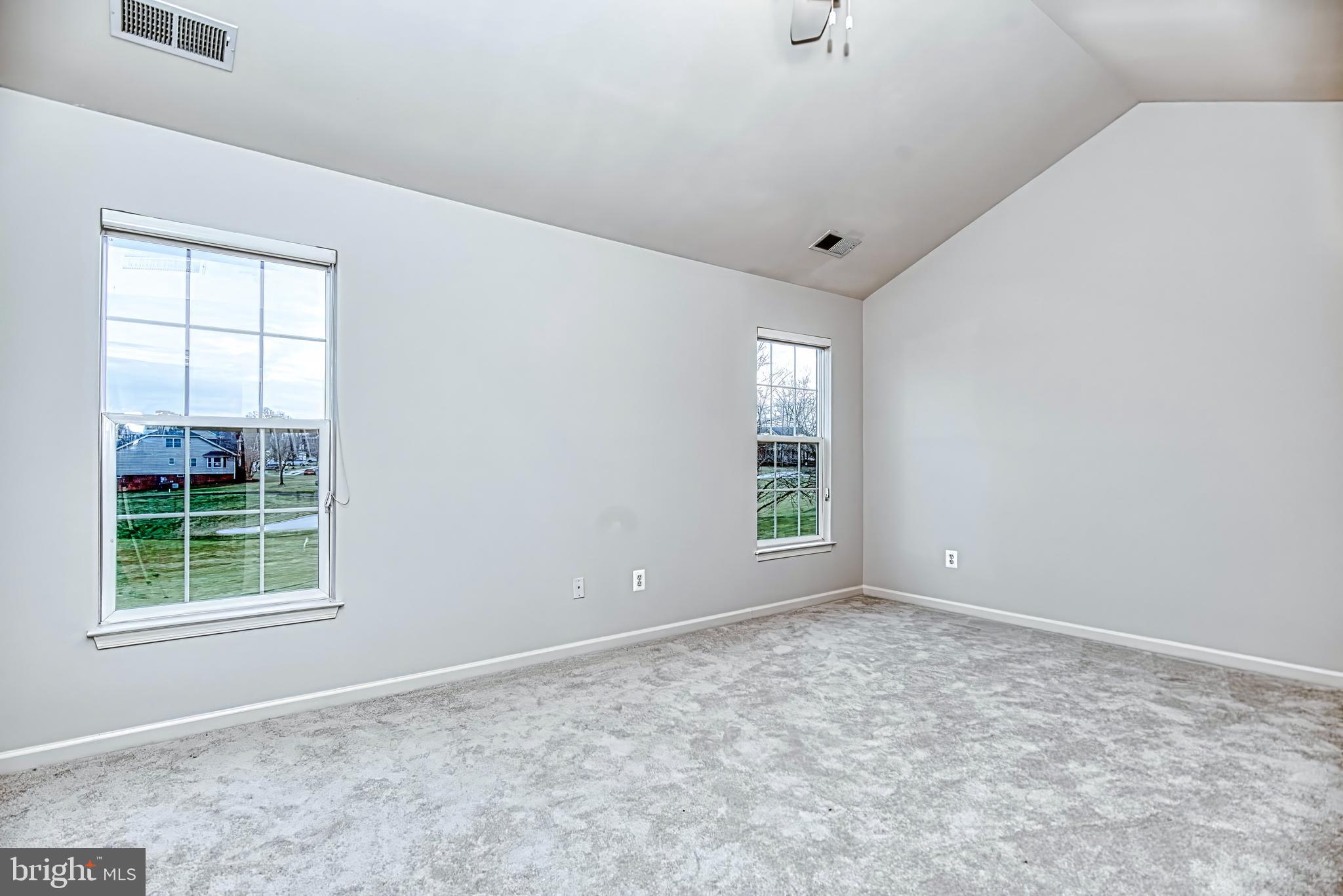 BELMONT COUNTRY CLUB - Residential Lease