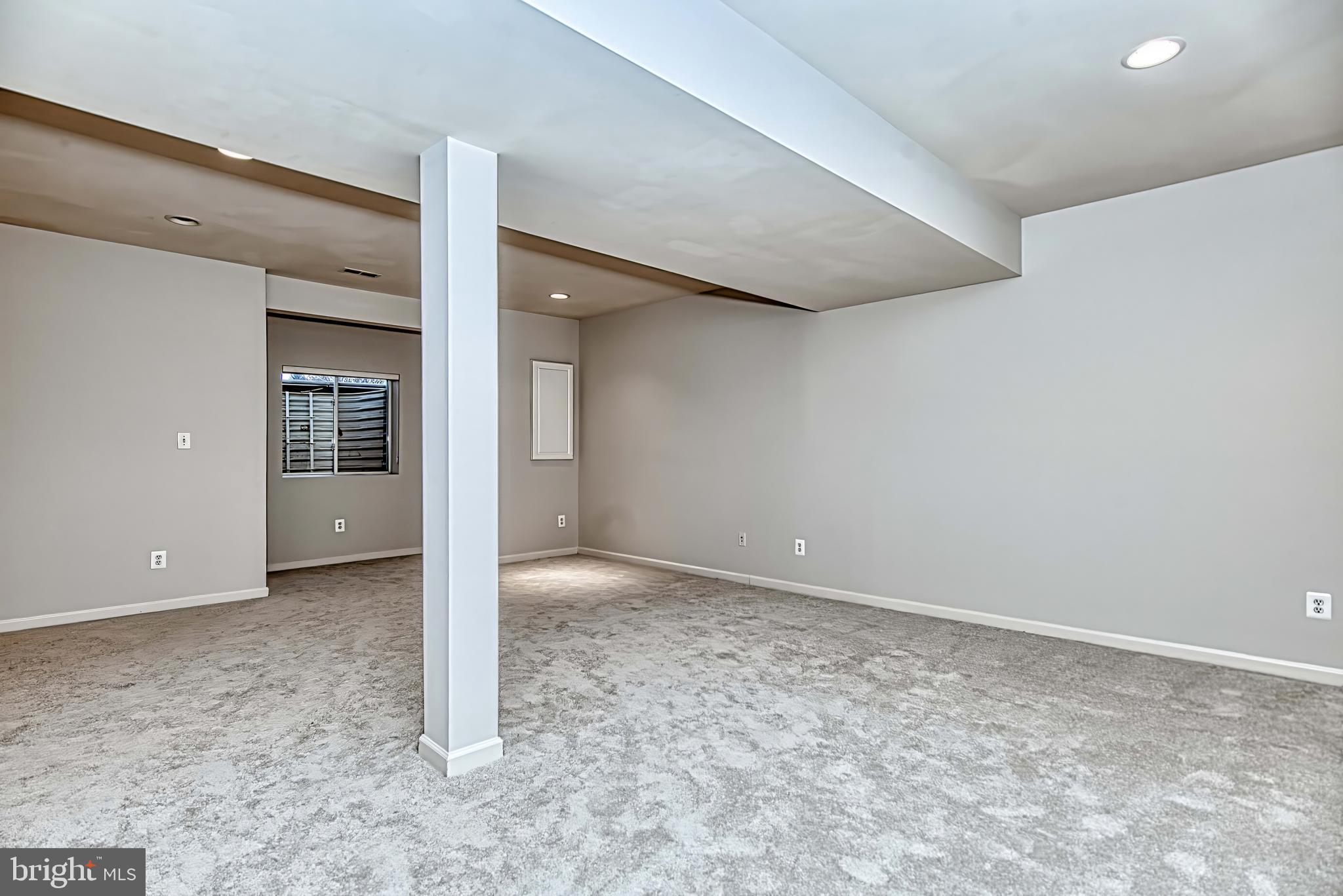 BELMONT COUNTRY CLUB - Residential Lease