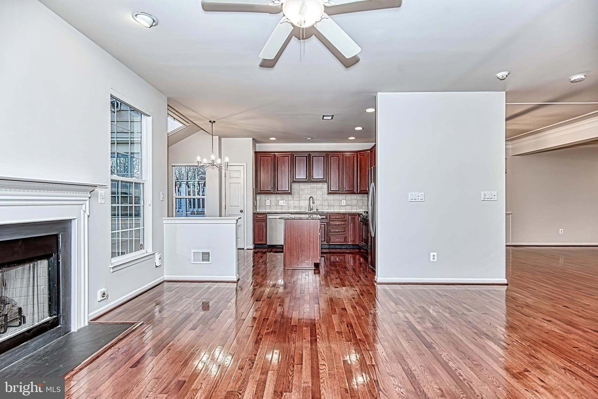 BELMONT COUNTRY CLUB - Residential Lease