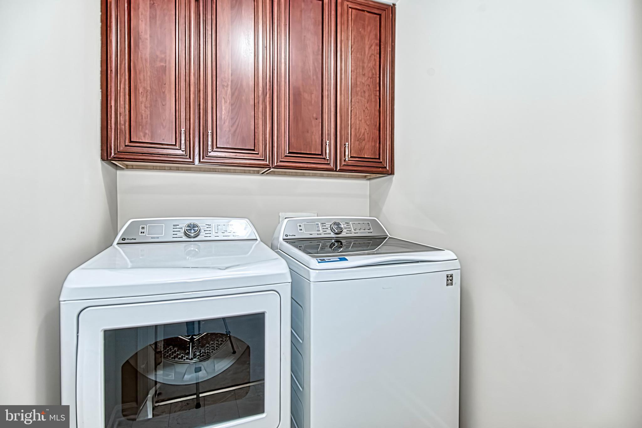 BELMONT COUNTRY CLUB - Residential Lease