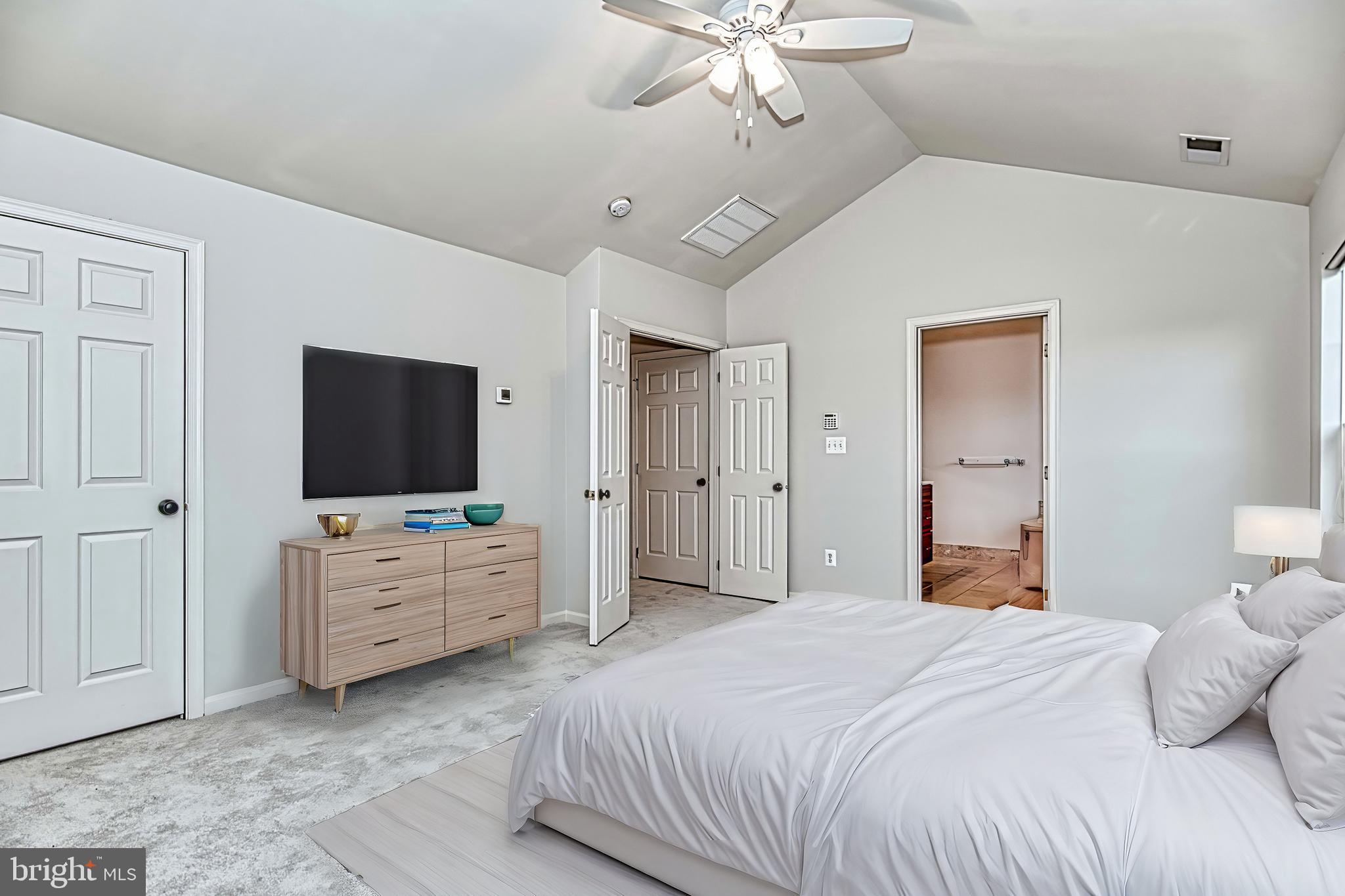 BELMONT COUNTRY CLUB - Residential Lease