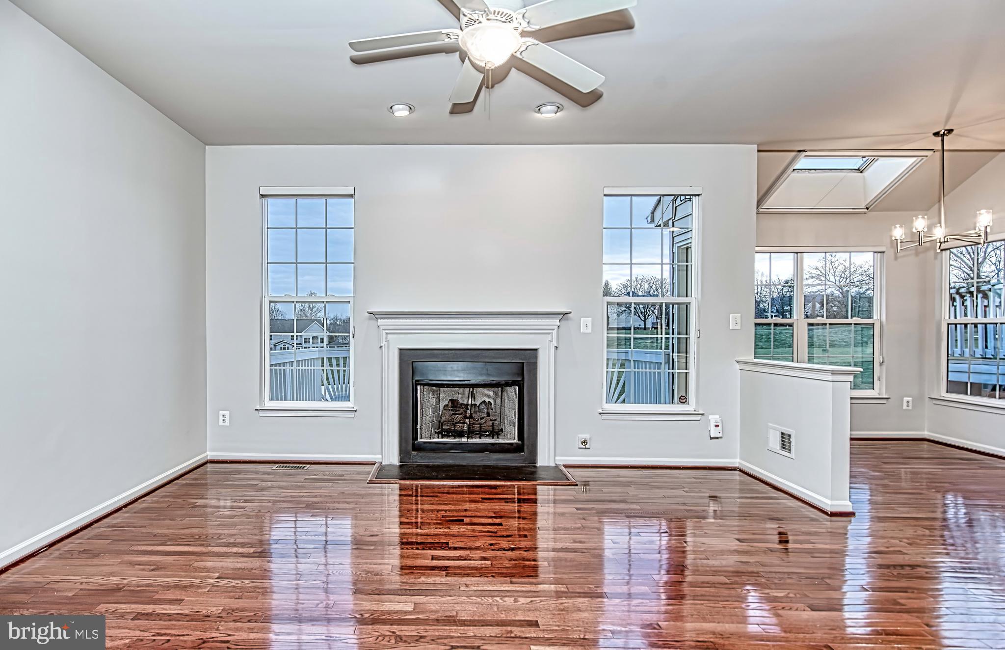 BELMONT COUNTRY CLUB - Residential Lease