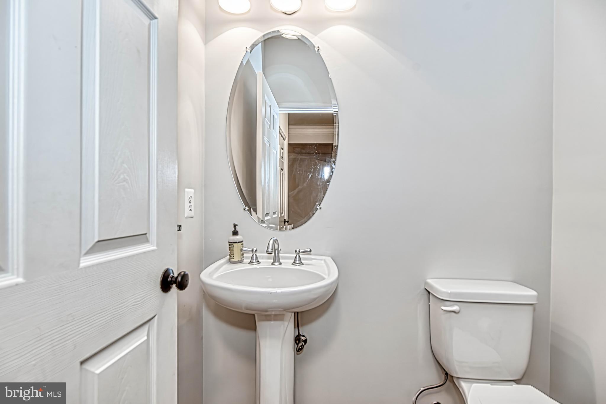 BELMONT COUNTRY CLUB - Residential Lease