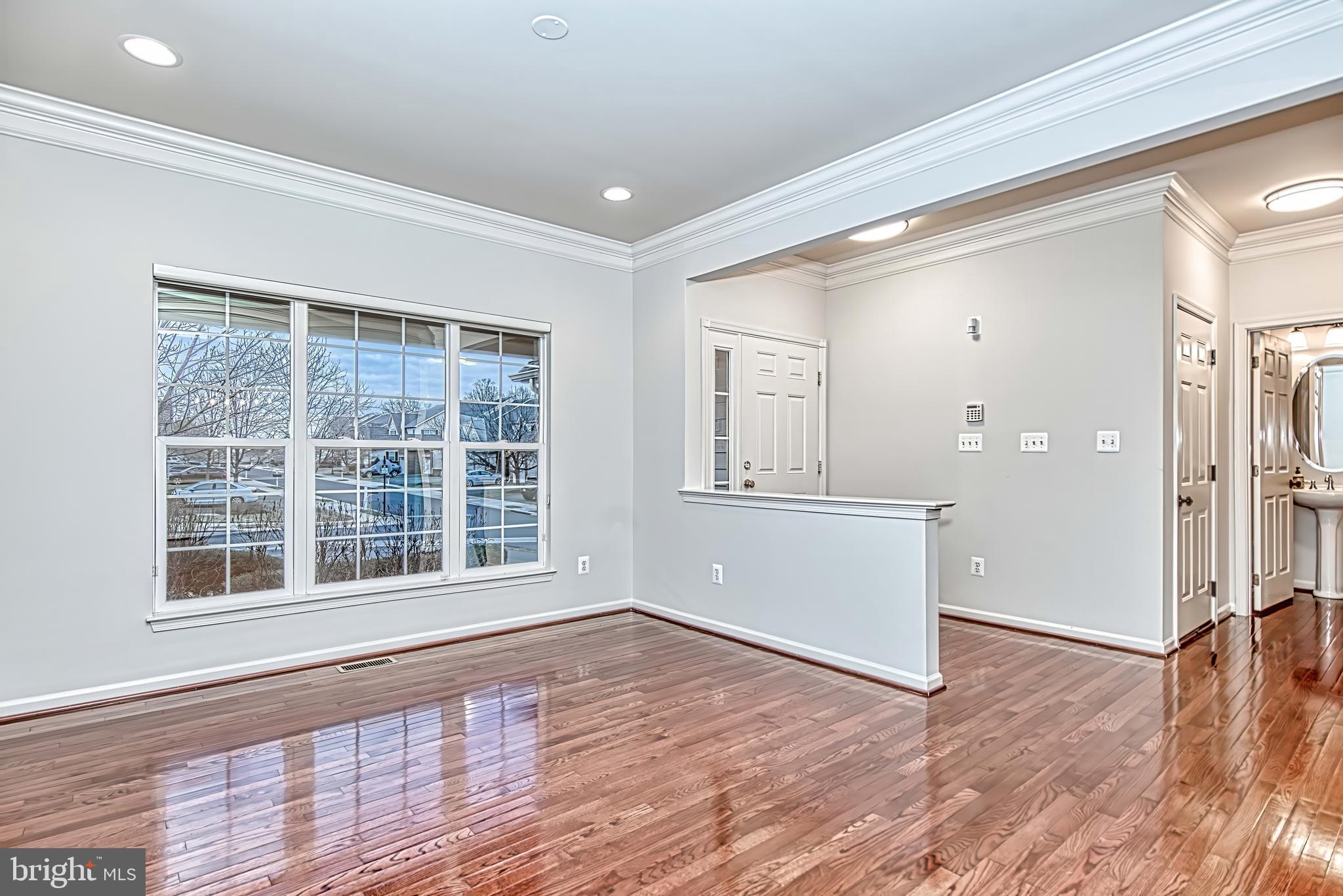 BELMONT COUNTRY CLUB - Residential Lease