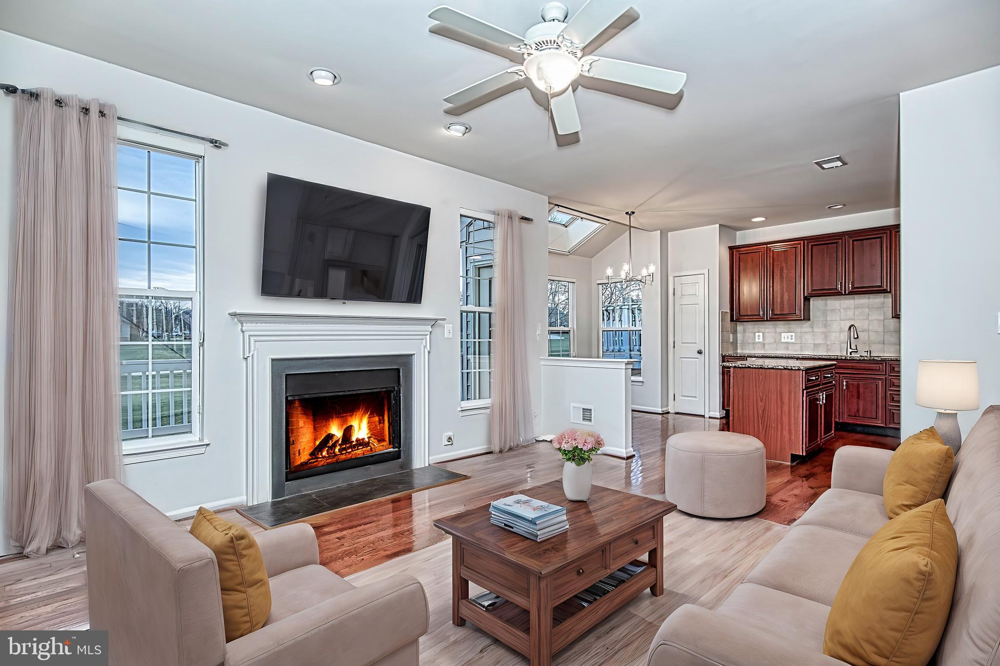 BELMONT COUNTRY CLUB - Residential Lease