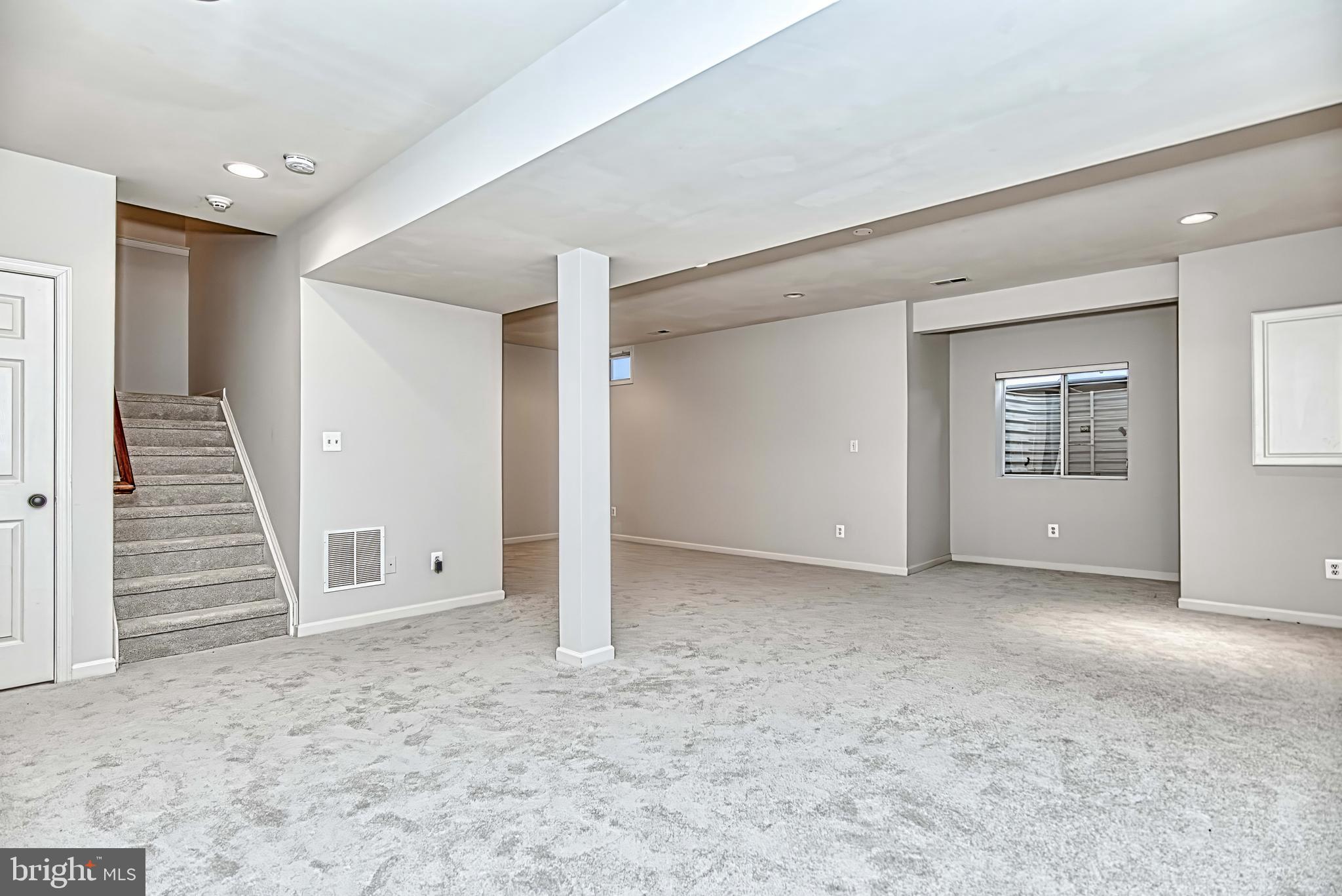 BELMONT COUNTRY CLUB - Residential Lease