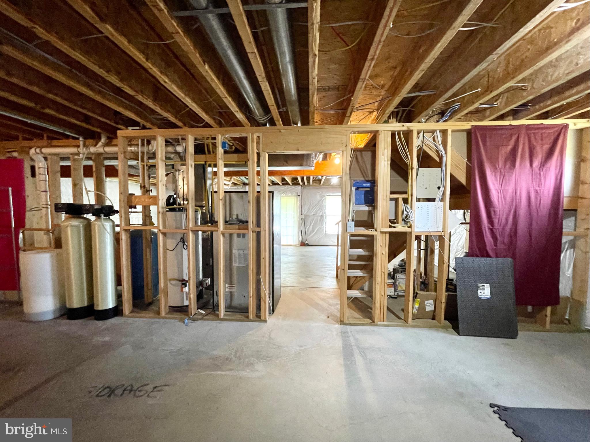 WELLINGTON CHASE ON THE RAPPAHANNOCK - Residential