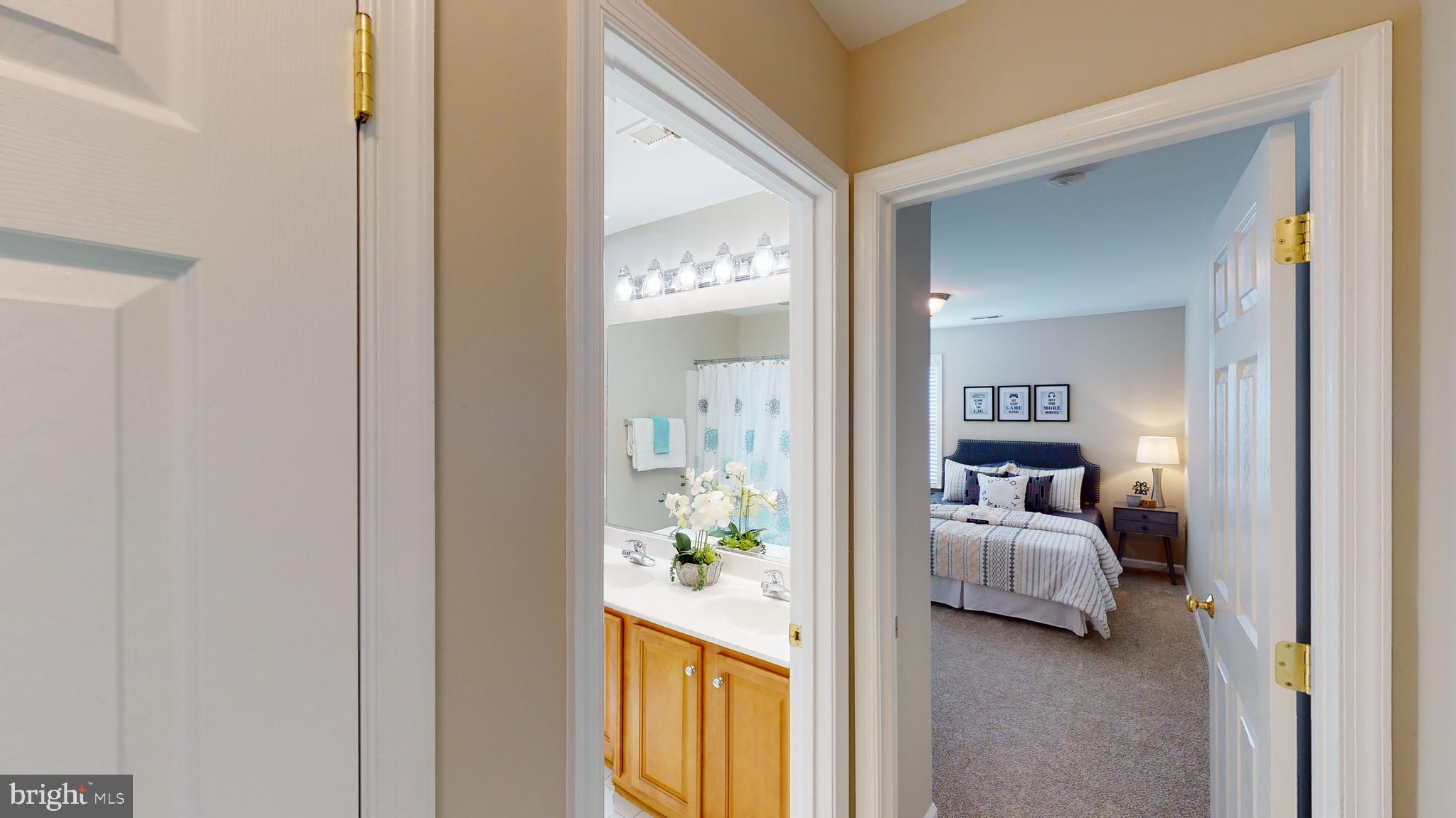 WELLINGTON CHASE ON THE RAPPAHANNOCK - Residential