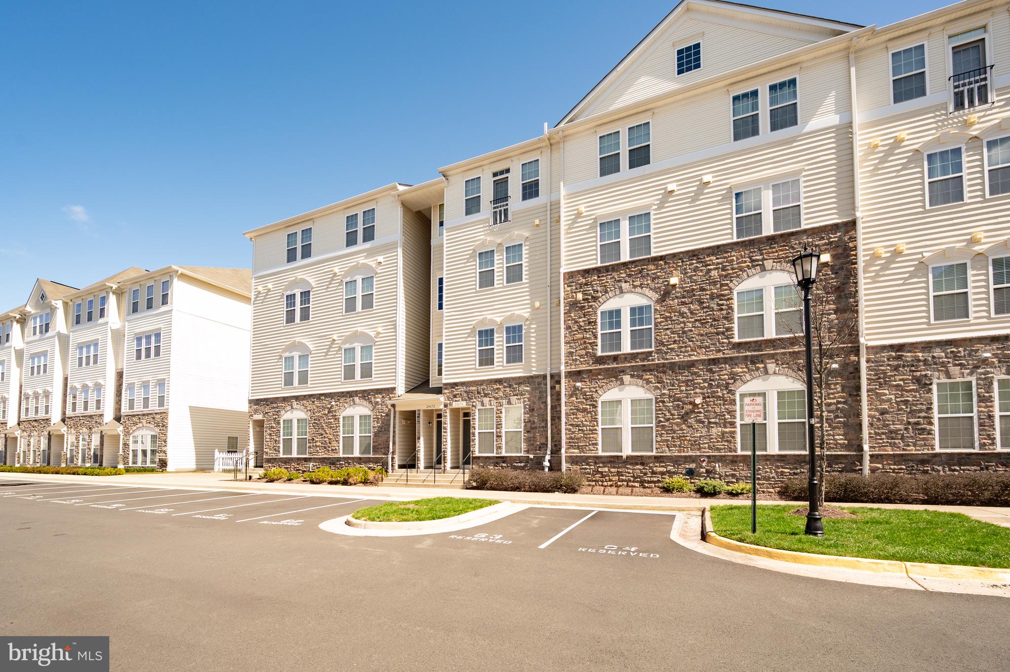 24672 BYRNE MEADOW SQUARE