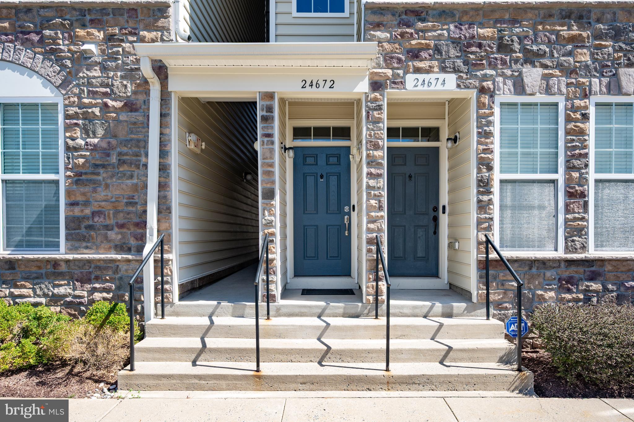 24672 BYRNE MEADOW SQUARE