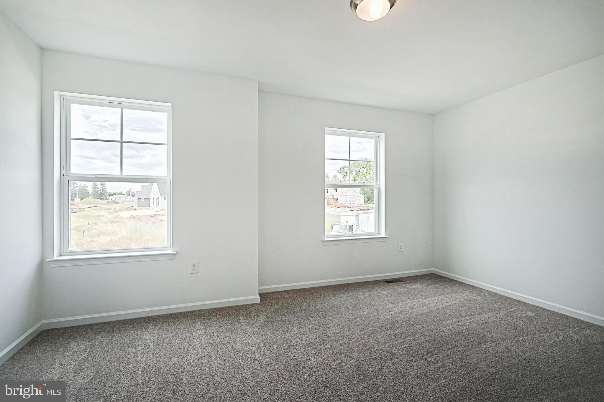 STONE MILL ESTATES - Residential