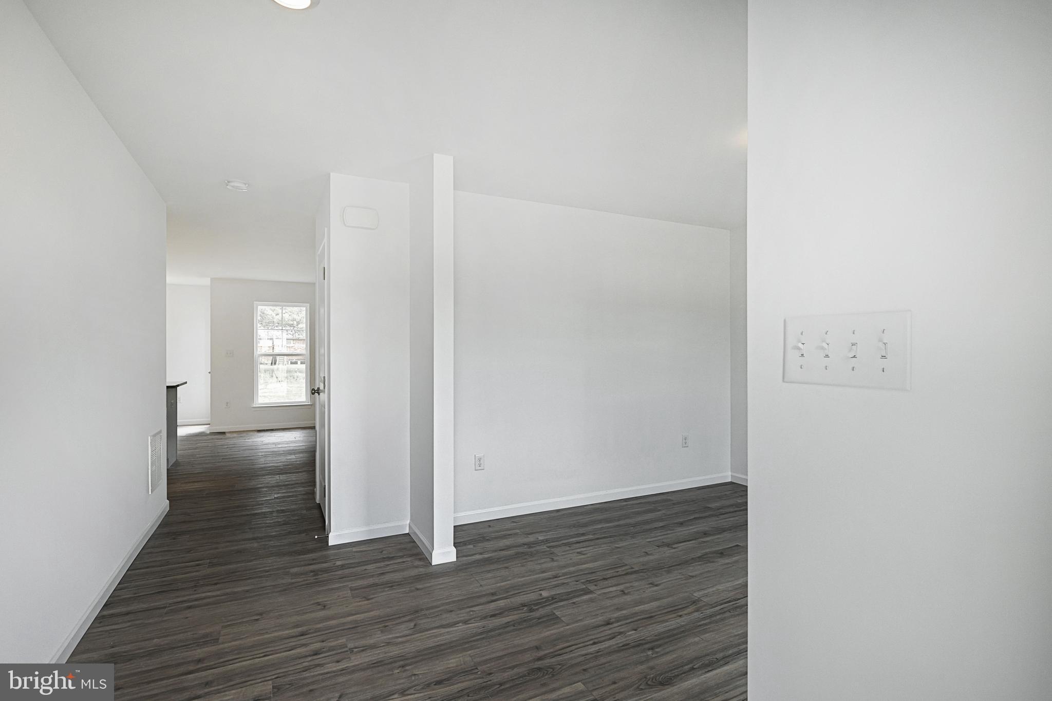 STONE MILL ESTATES - Residential