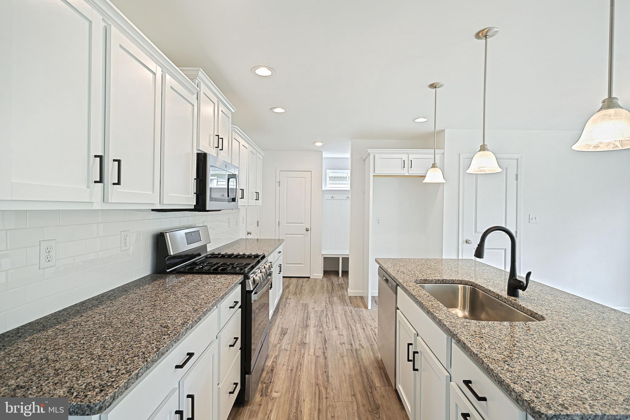 STONE MILL ESTATES - Residential