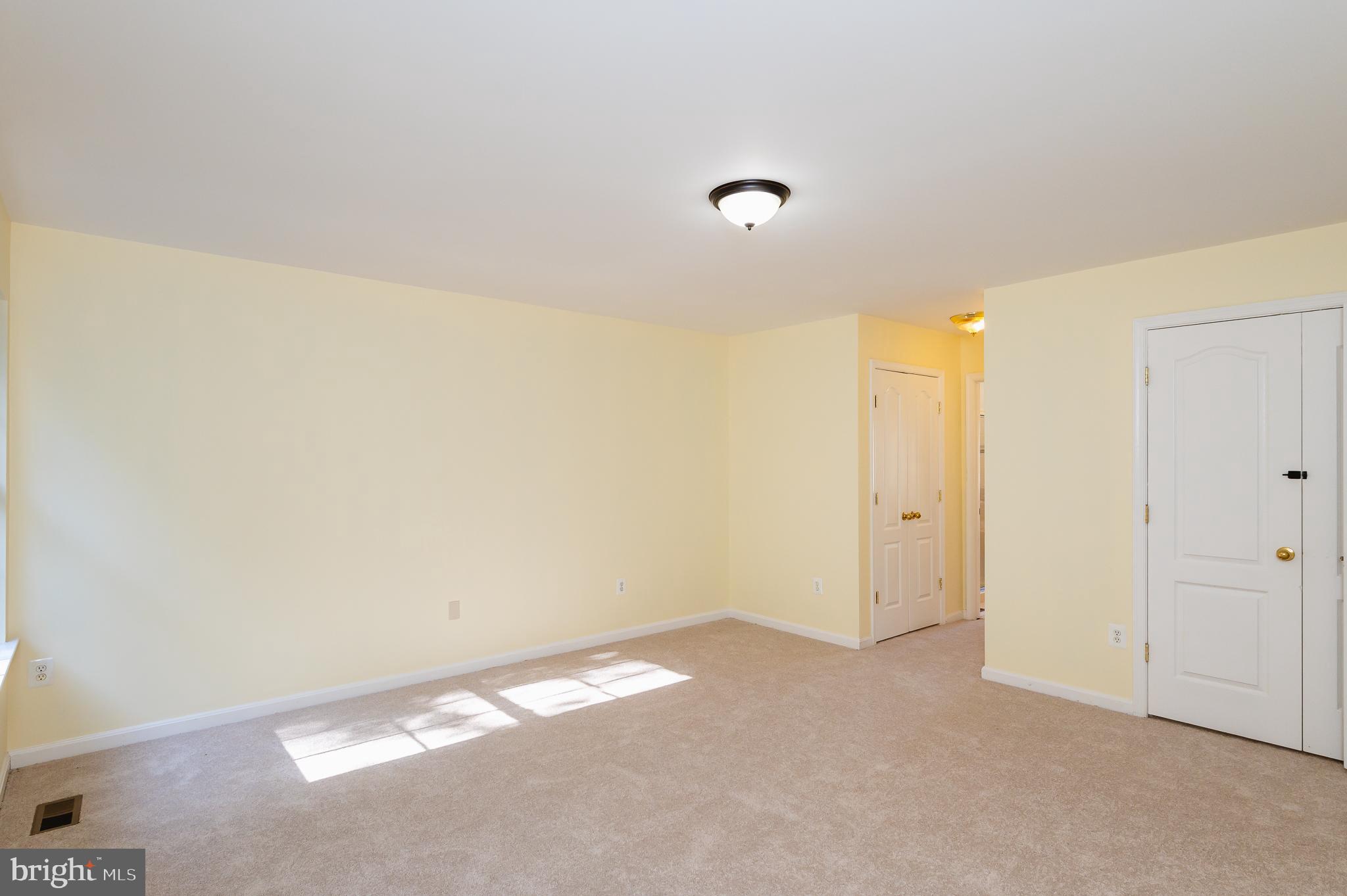 FOREST OAKS - Residential