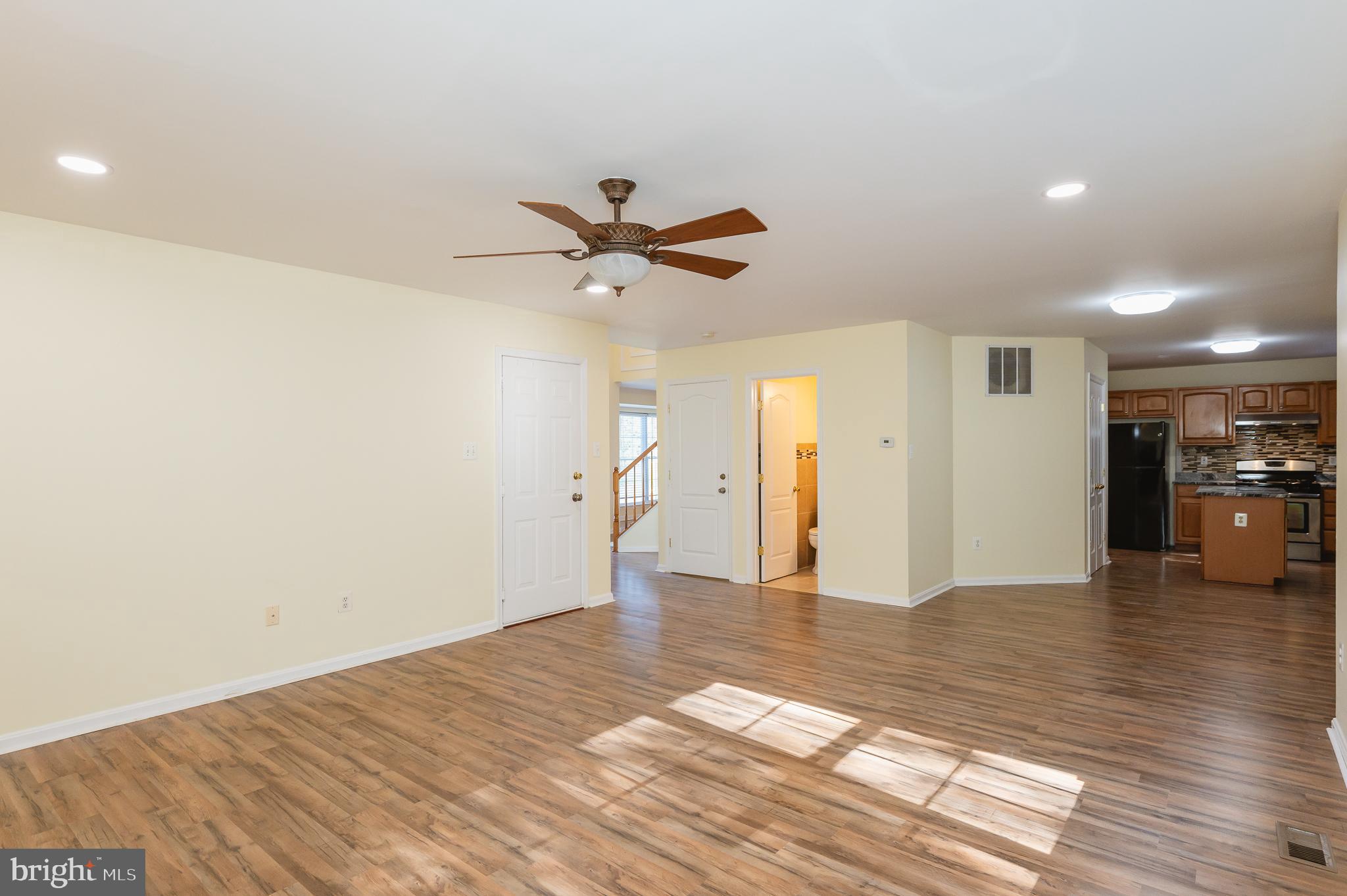 FOREST OAKS - Residential