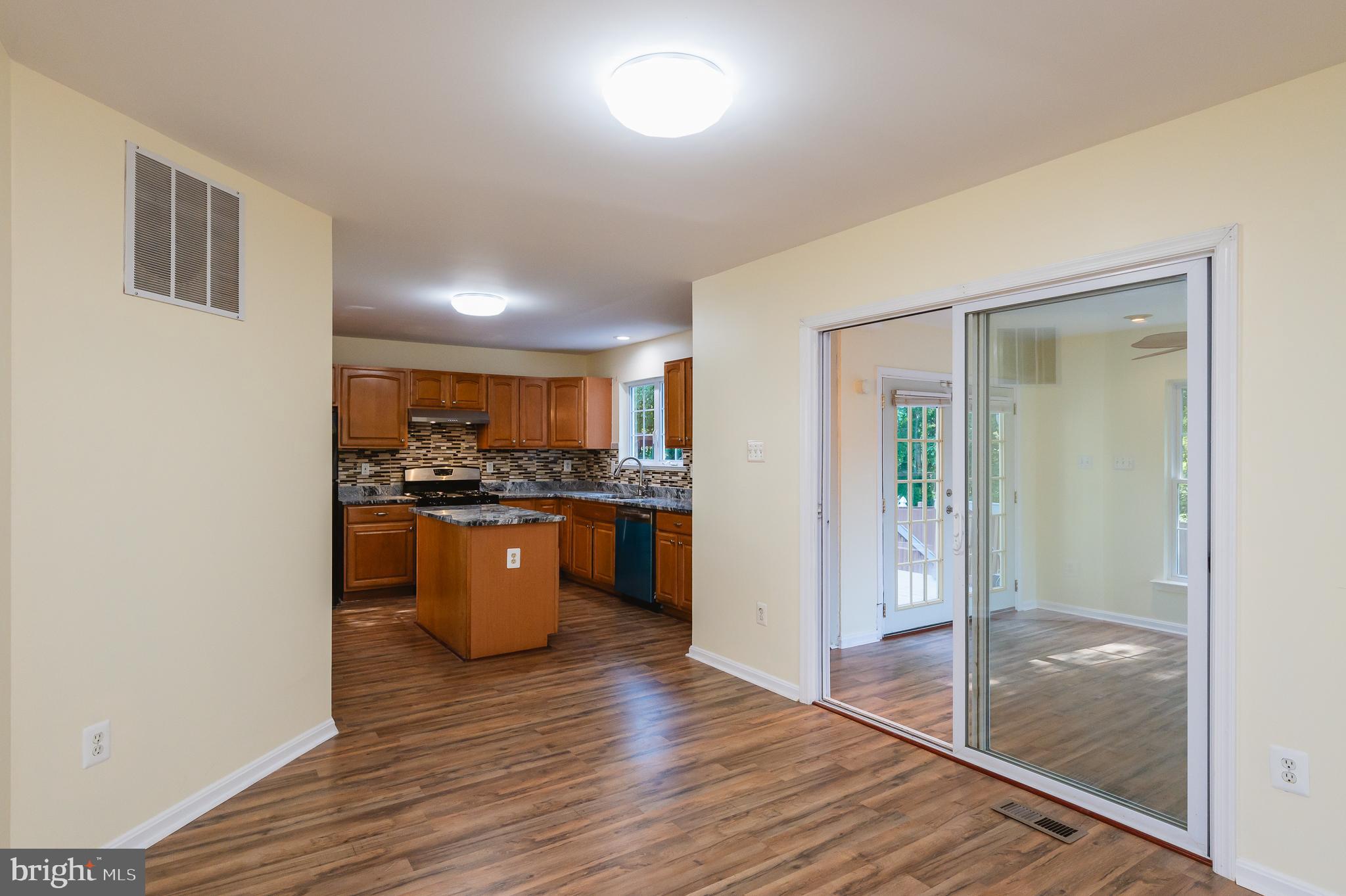 FOREST OAKS - Residential